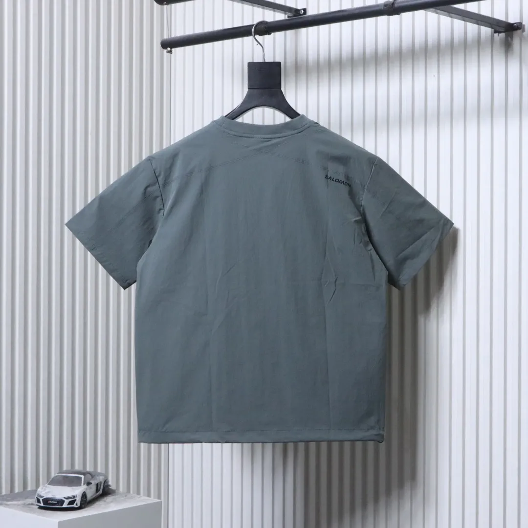 Back Uni Race Flag Patchwork Zip-Pocket T-Shirt