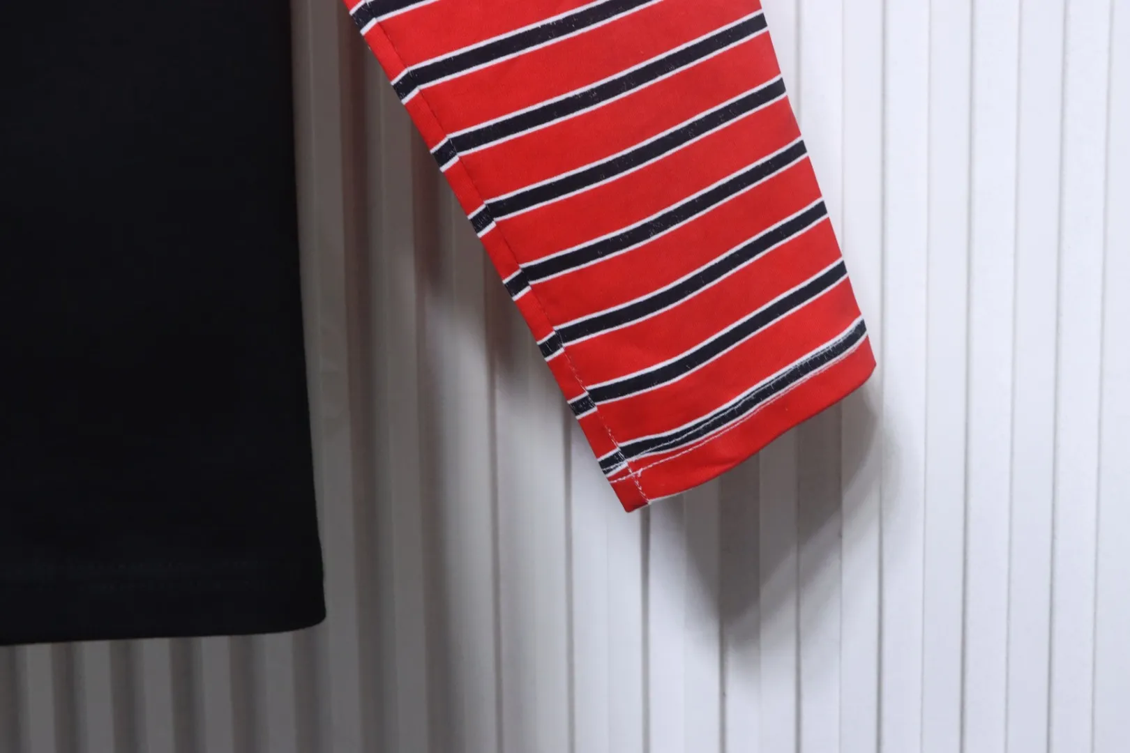Long Sleeve Detail