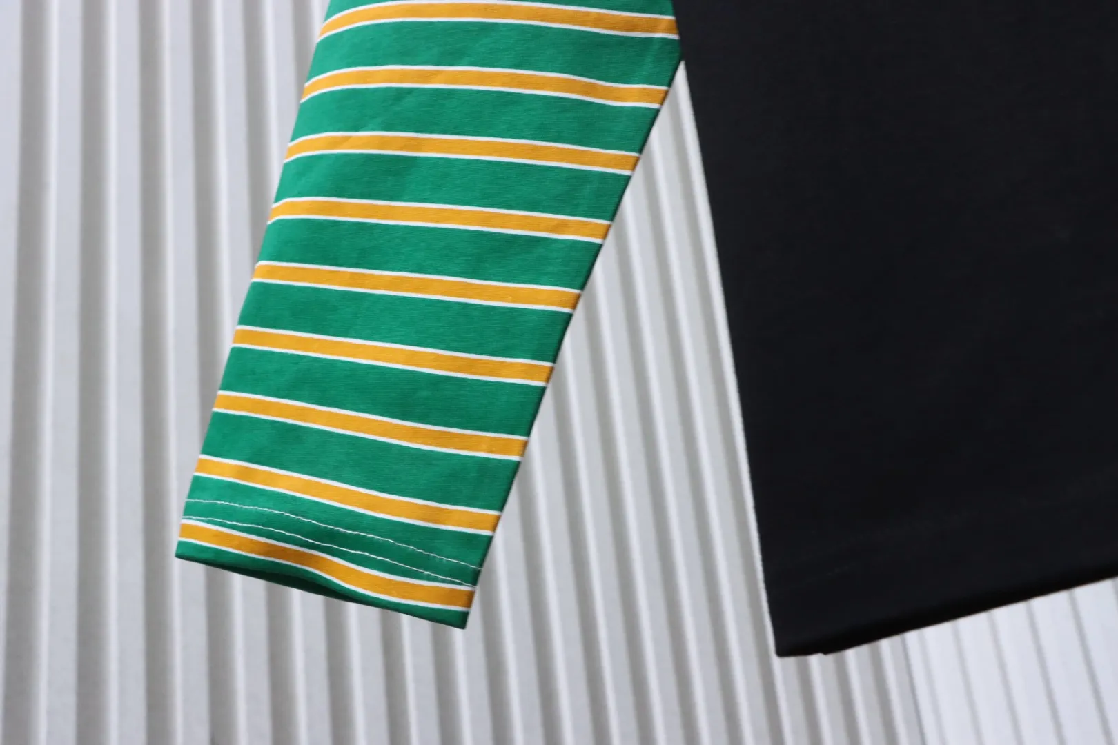 Long Sleeve Detail