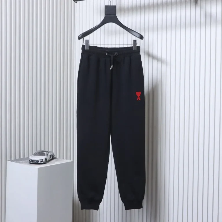 AMI Red Heart Embroidered Drawstring Sweatpants