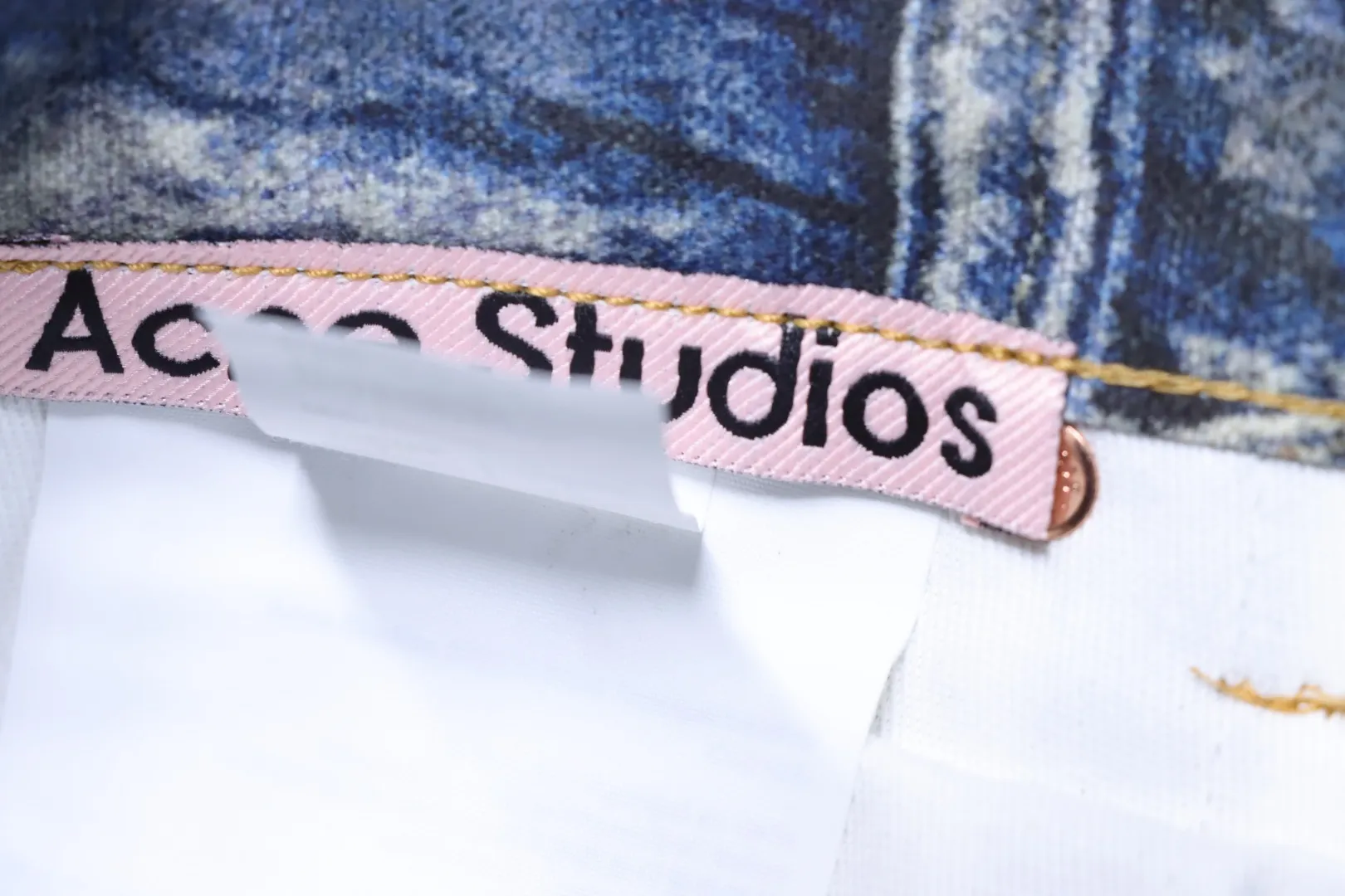 Brand Tag