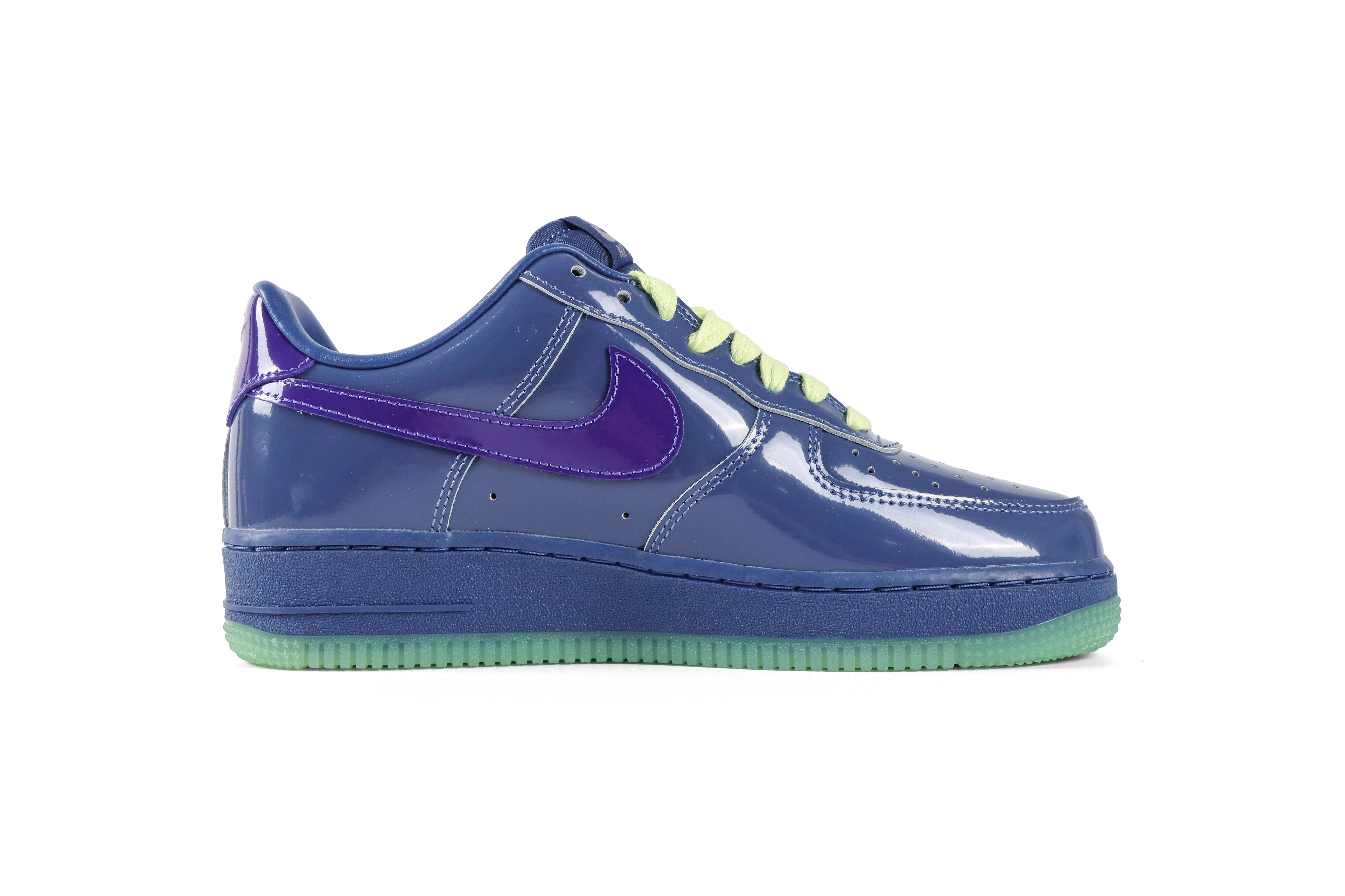 Air Force 1 Low QS Mystic Navy Grape Ice Patent Leather Sneakers Right Side View