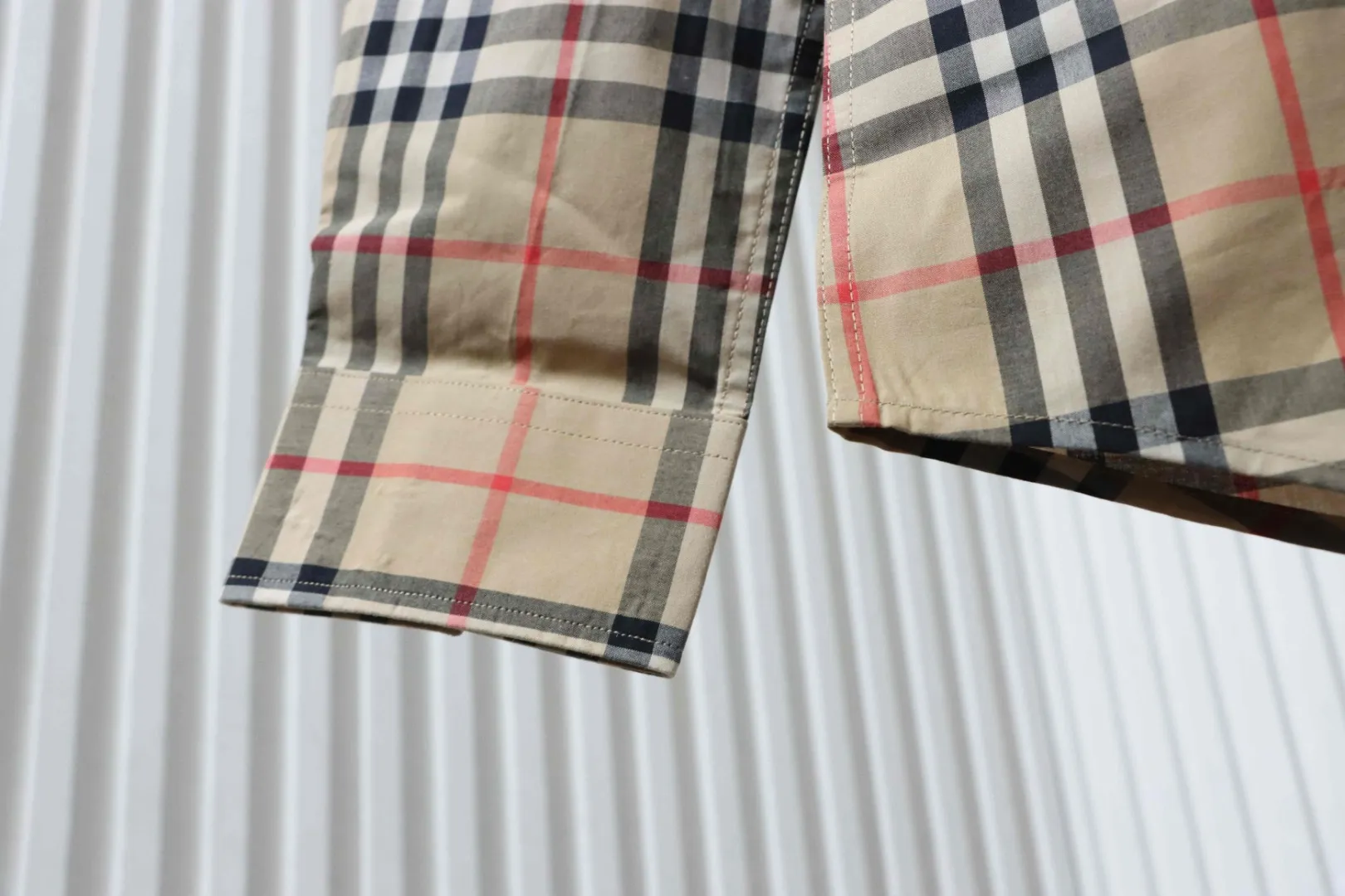 Long Sleeve Detail