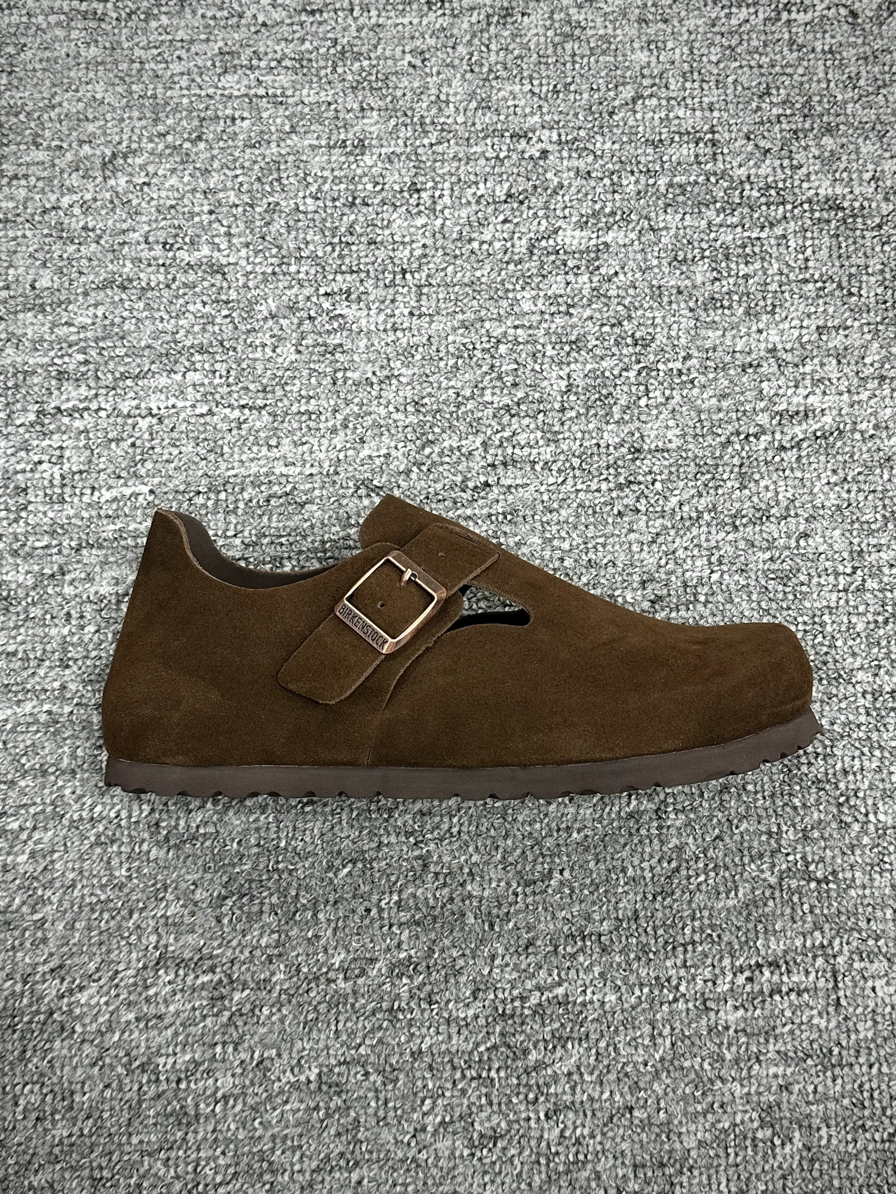 BK London Carafe Brown Suede Closed-Toe Shoes Right Side View