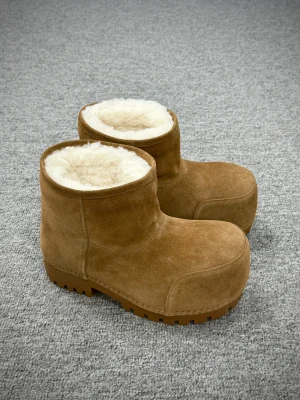 BLCG Ski Maillard Brown Suede Platform Snow Boots Angeled View