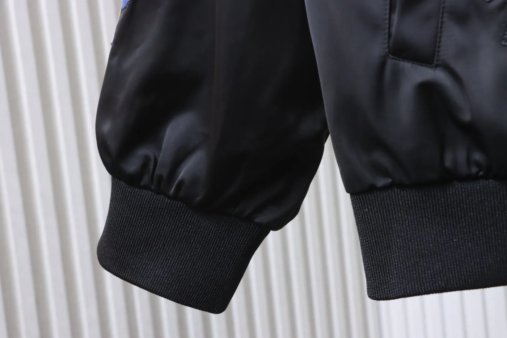 Long Sleeve Detail
