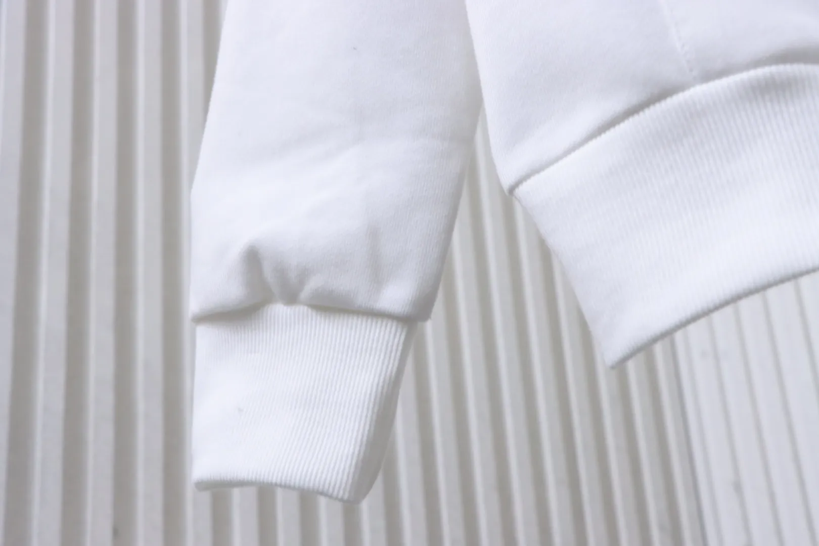 Long Sleeve Detail
