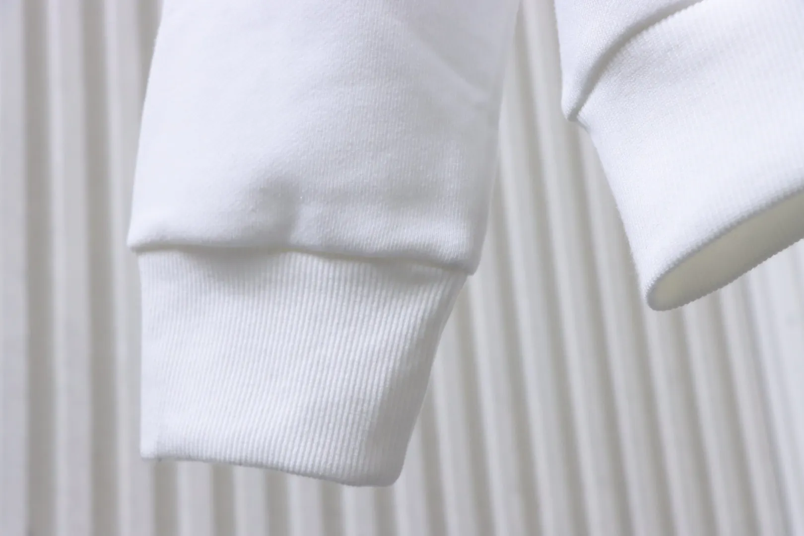 Long Sleeve Detail