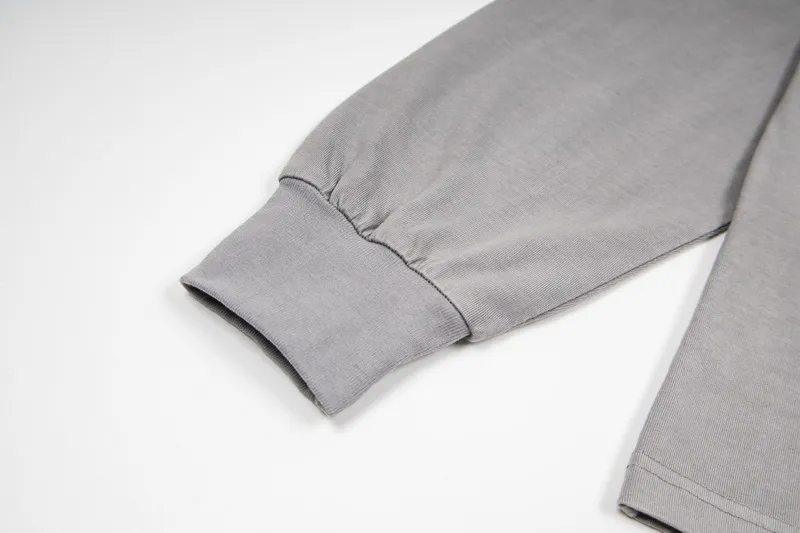 Long Sleeve Detail