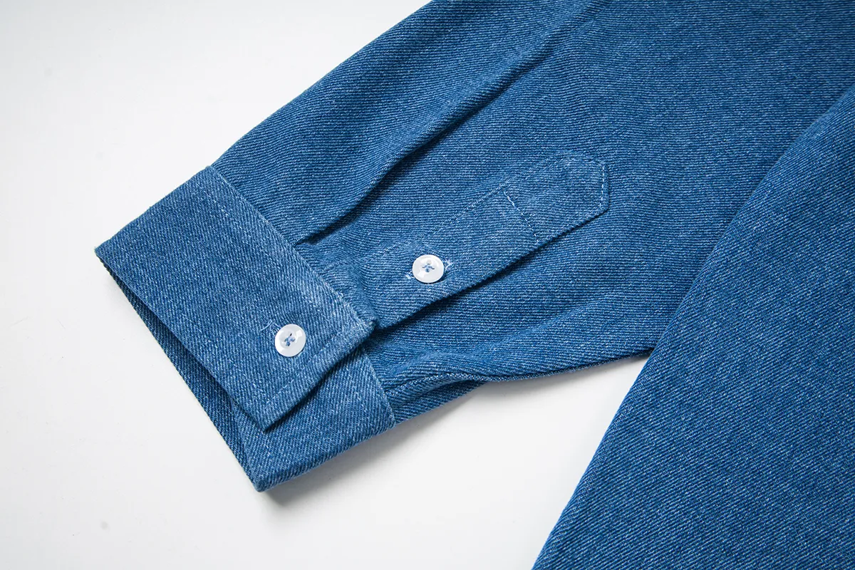 Sleeve Cuff Detail