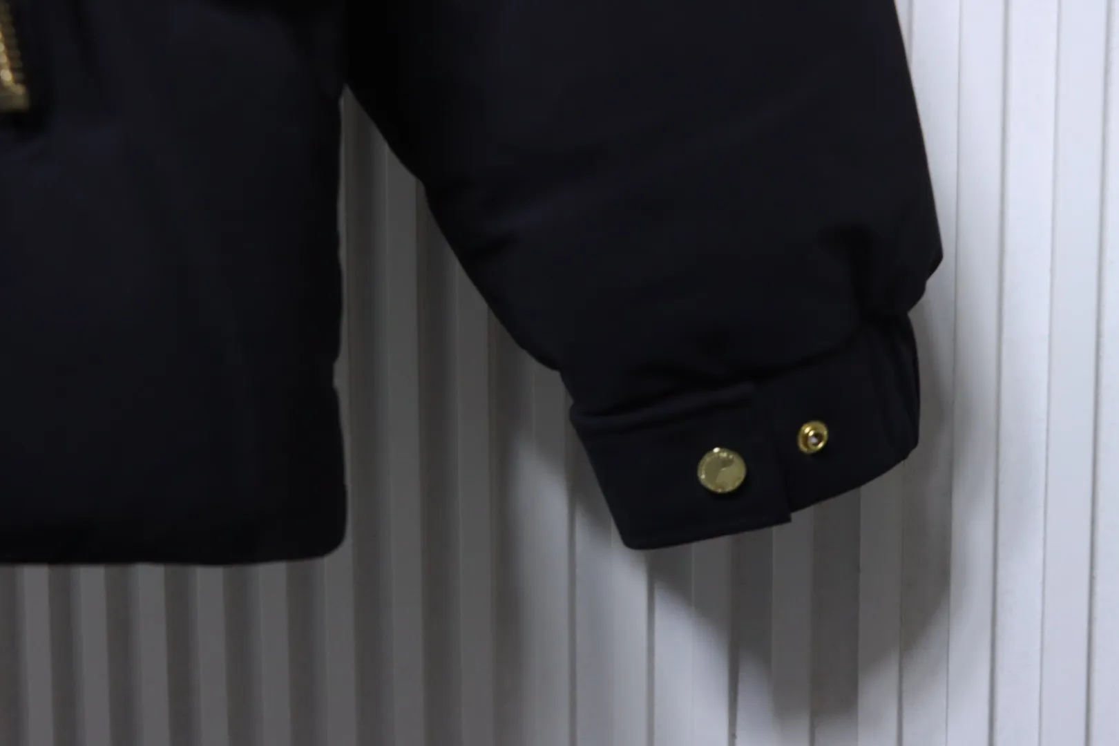 Long Sleeve Detail