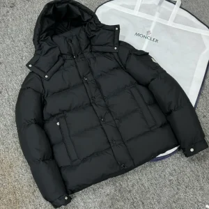 Mcler Vezere Matte Short Hooded Down Jacket
