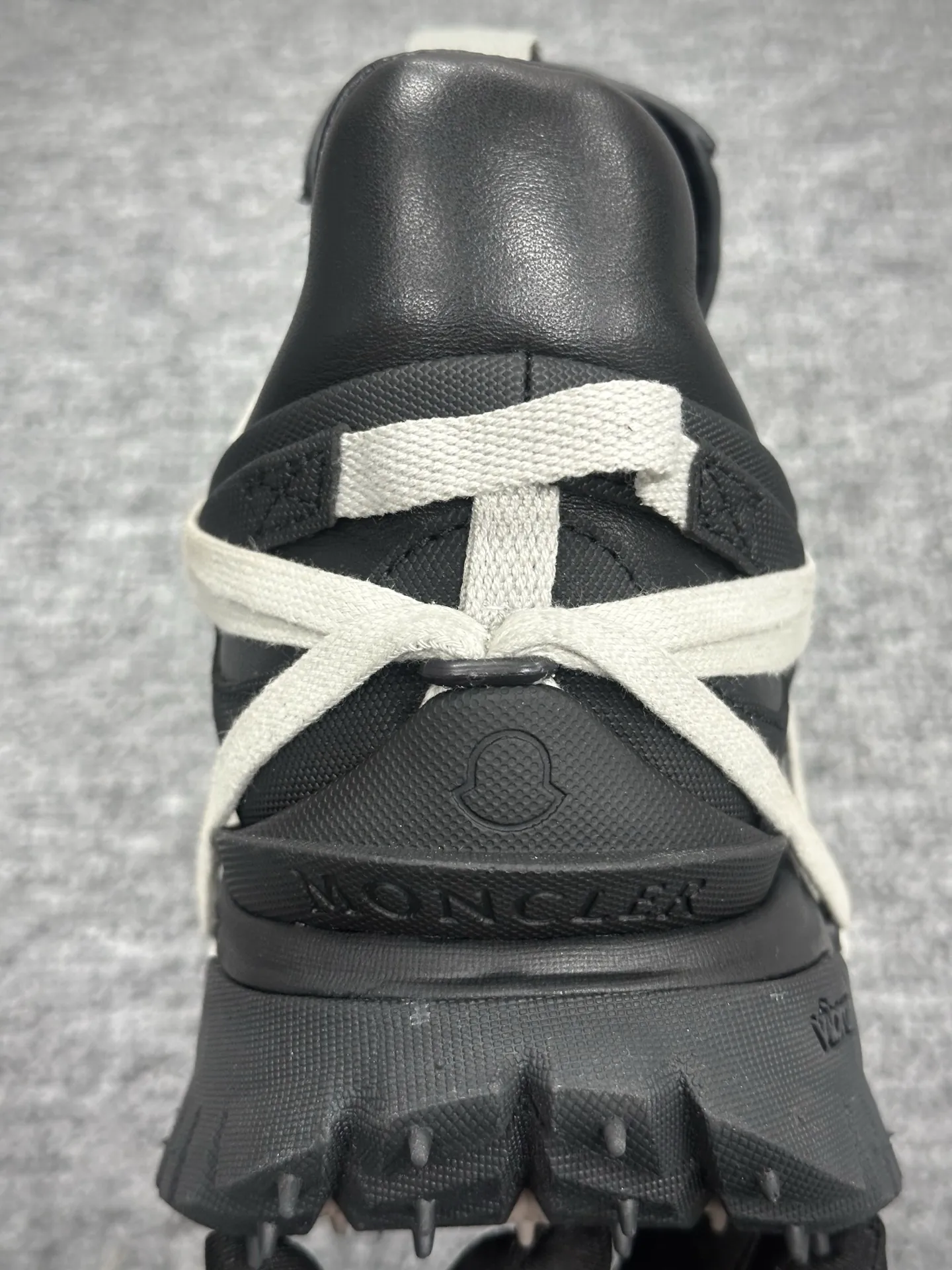 Rear Heel Details