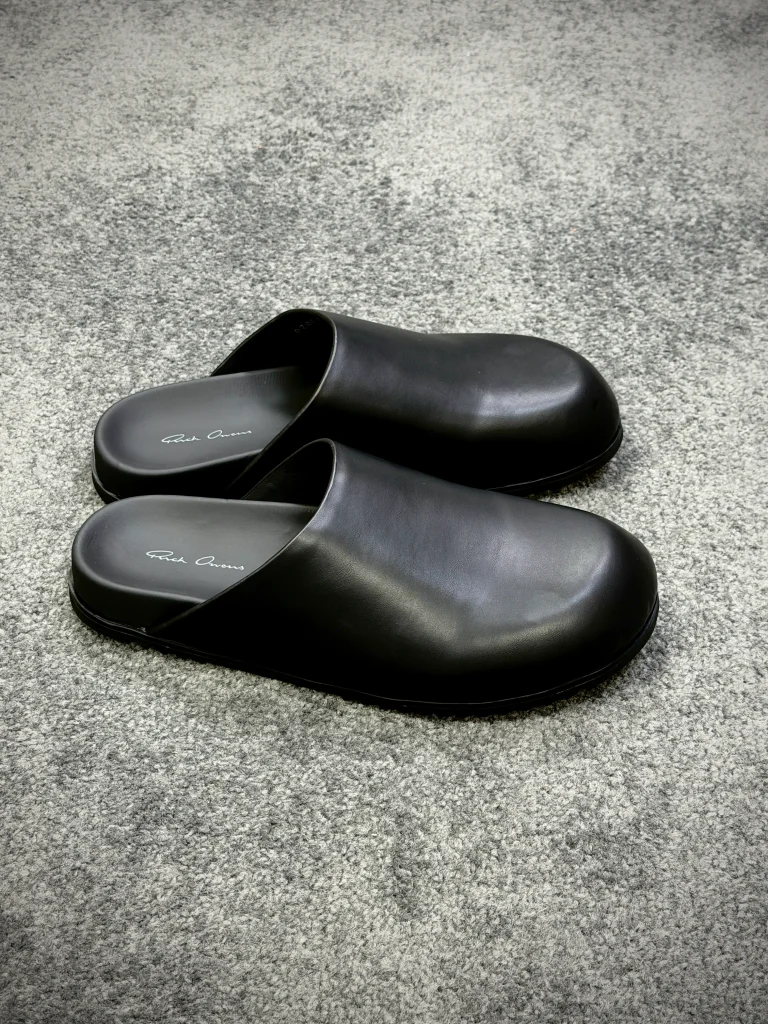 R 0wens Black Leather Granola Mules Right Side View