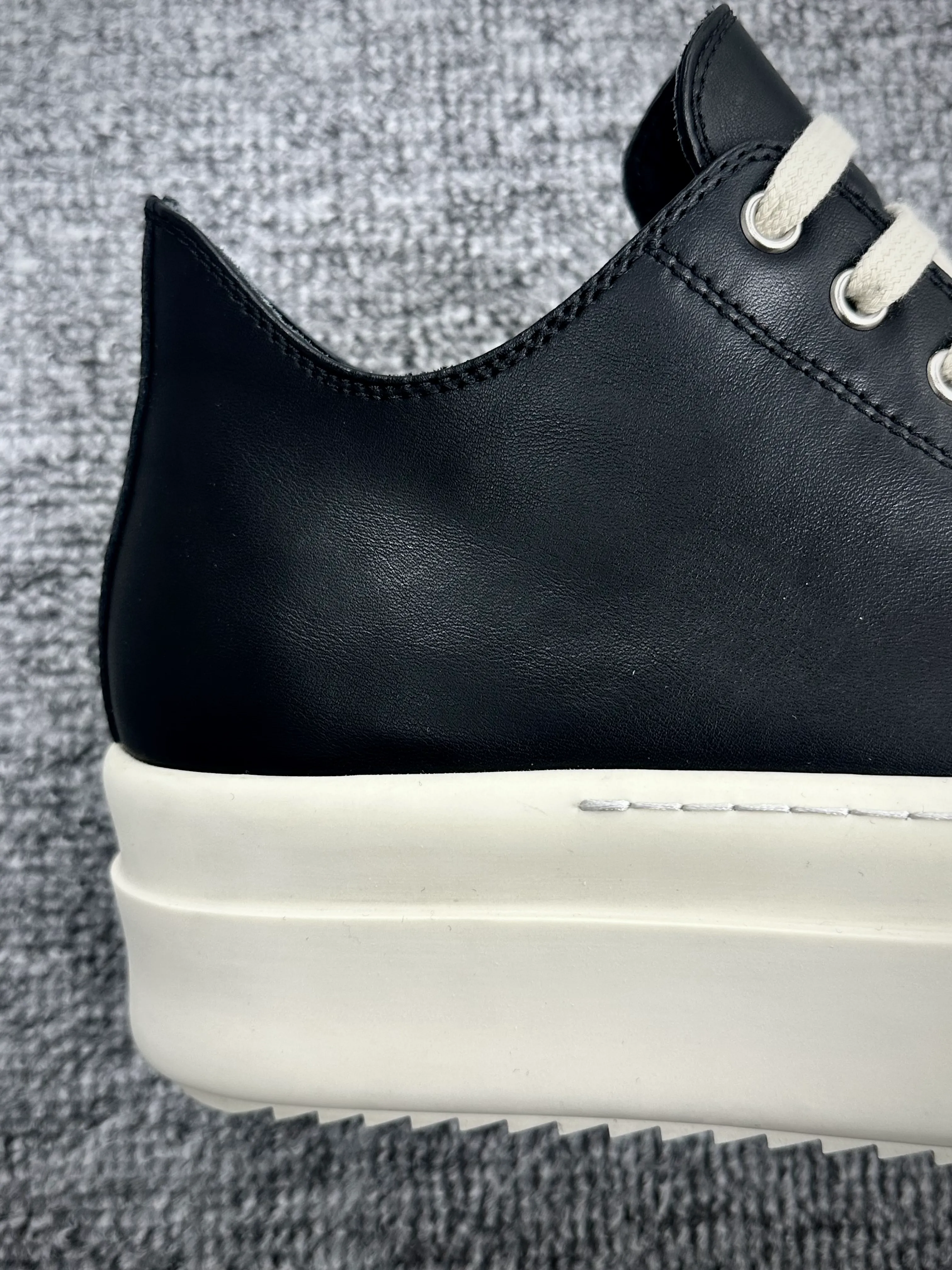 Back Toe Detail