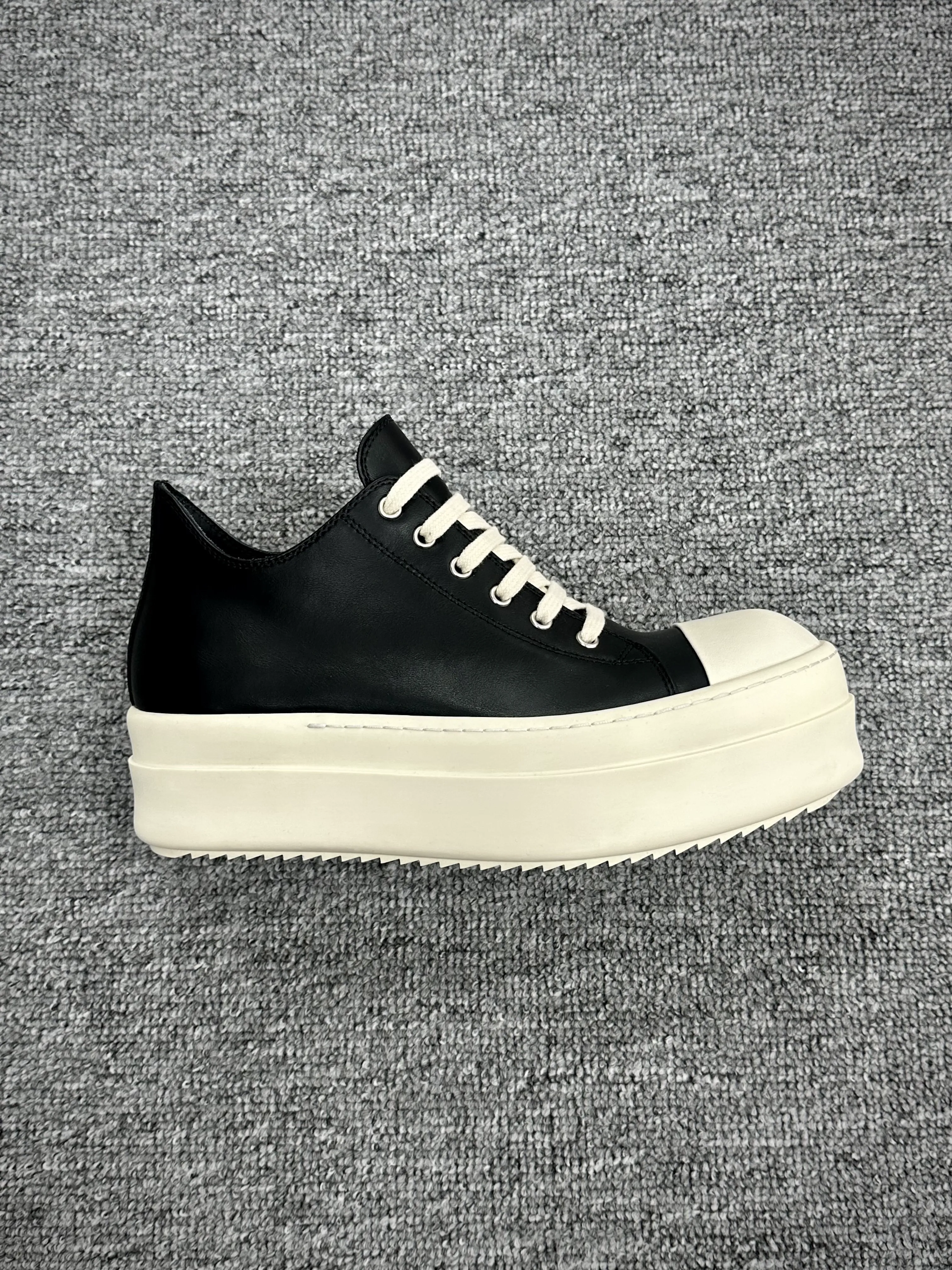 R 0wens Black Milk Leather Low Sneakers Right Side View