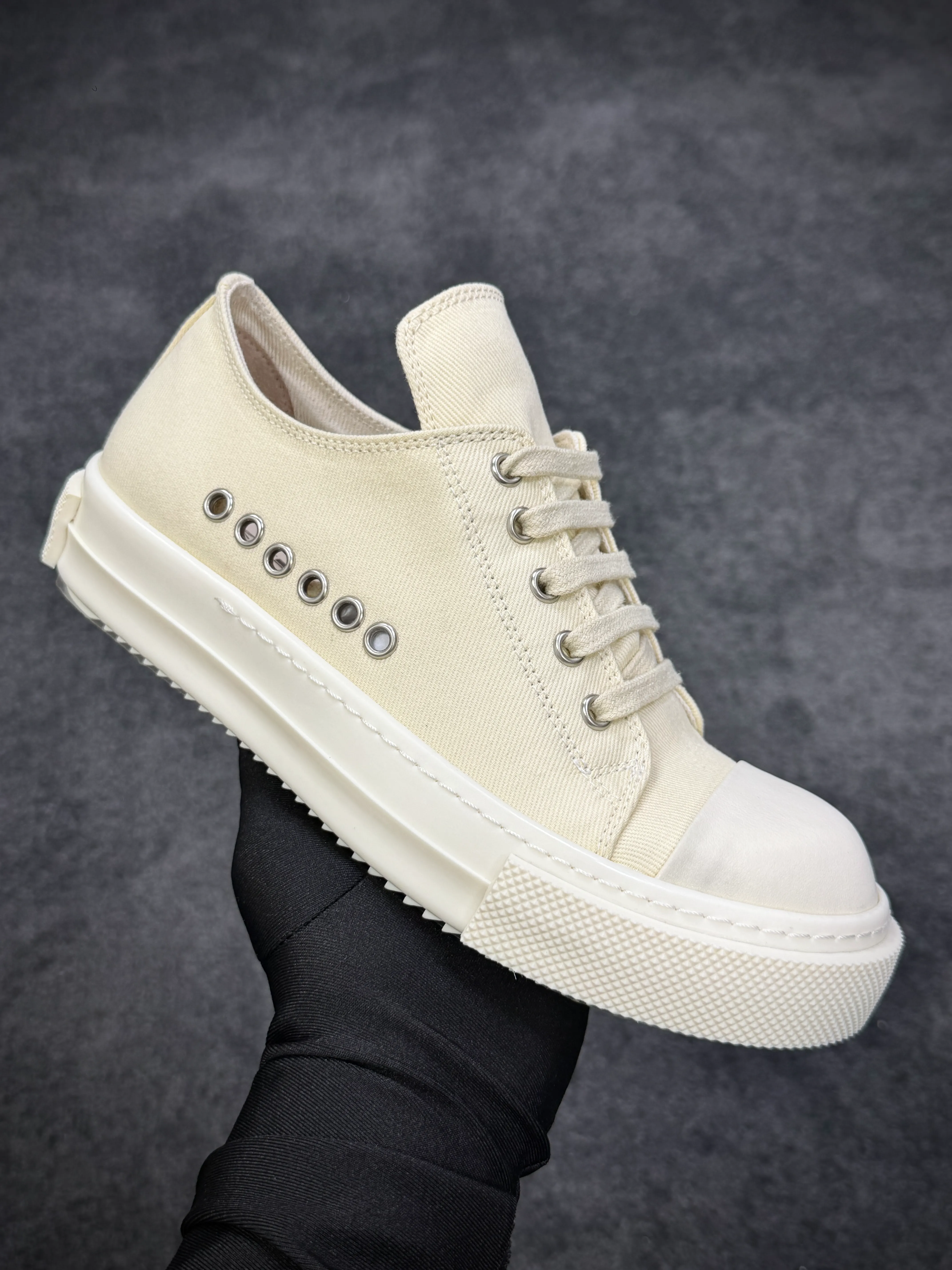 R 0wens DRKSHDW Milk Low Sneakers