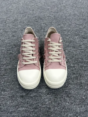R 0wens DRKSHDW Slashed Low Sneakers Faded Pink Milk Profile View