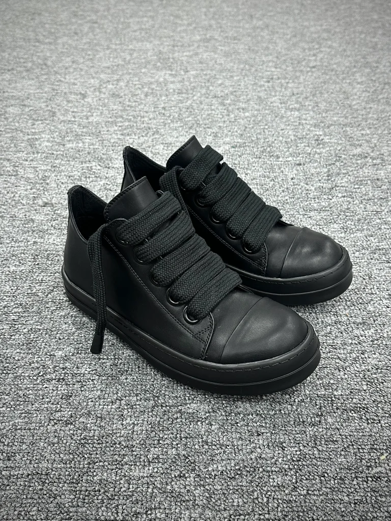 R 0wens Jumbolace Leather Low Sneakers All Black Angeled View