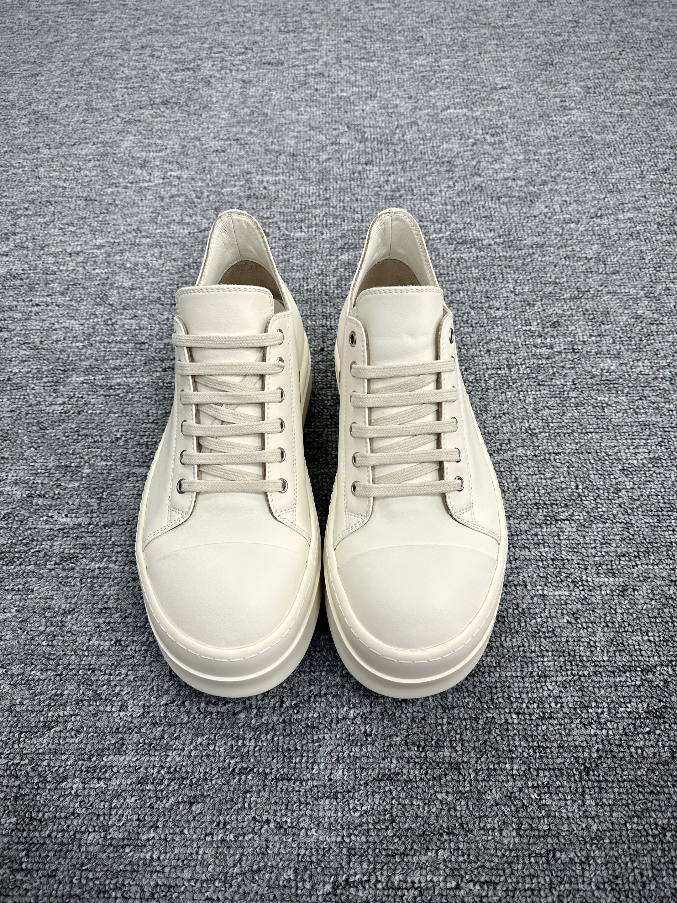 R 0wens Milk Leather Low Sneakers Profile View
