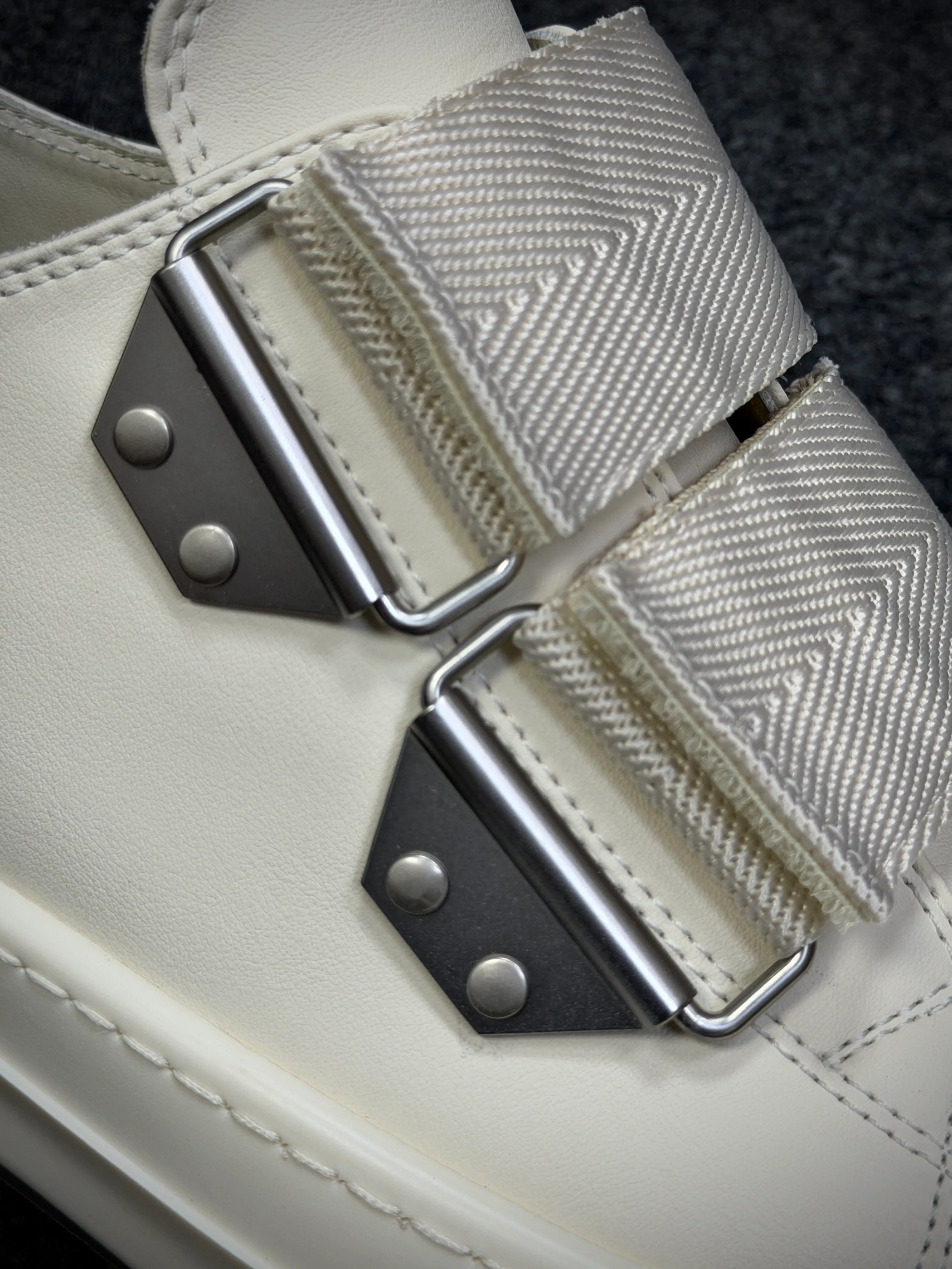 Side Strap Detail