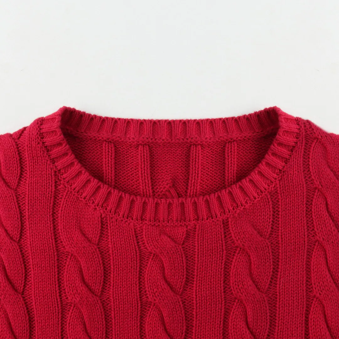 Neckline