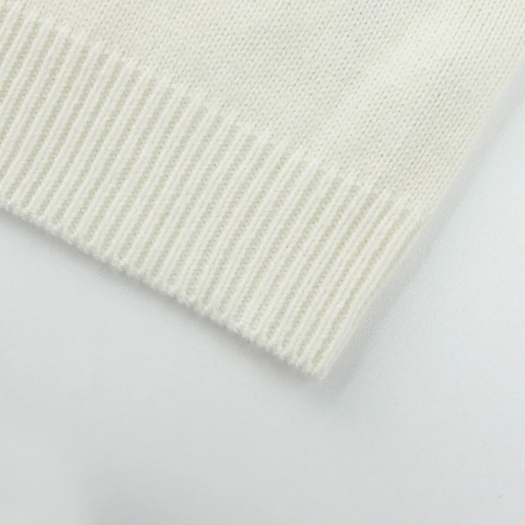 Bottom Hem Details