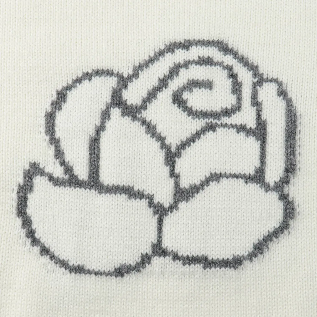 Rose Jacquard Details