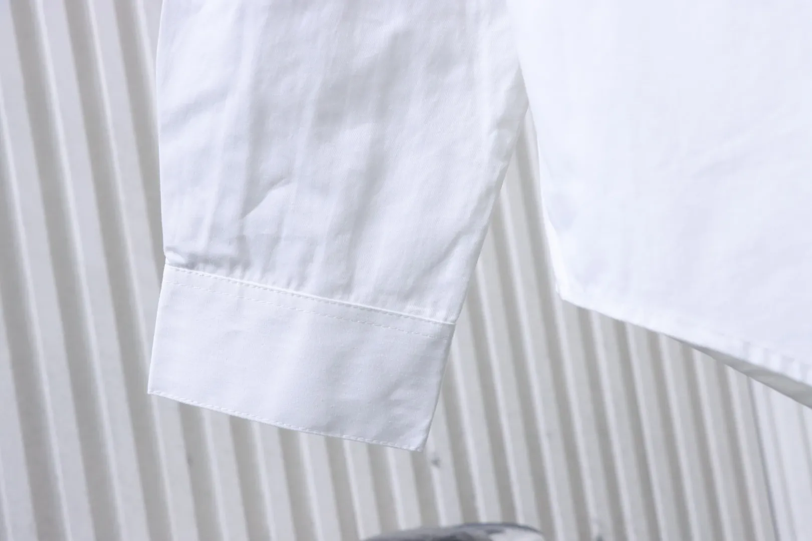 Long Sleeve Detail