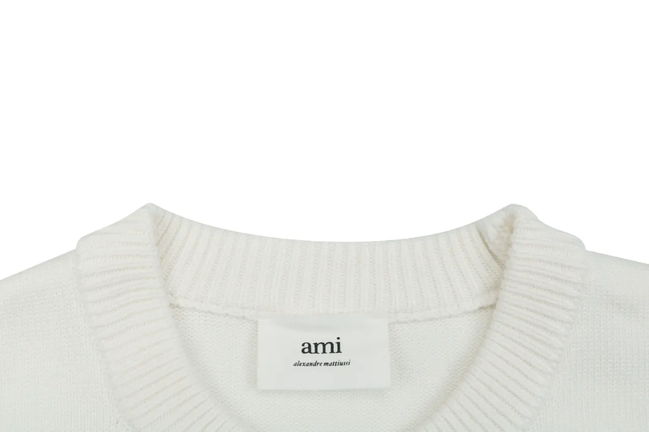 Neckline