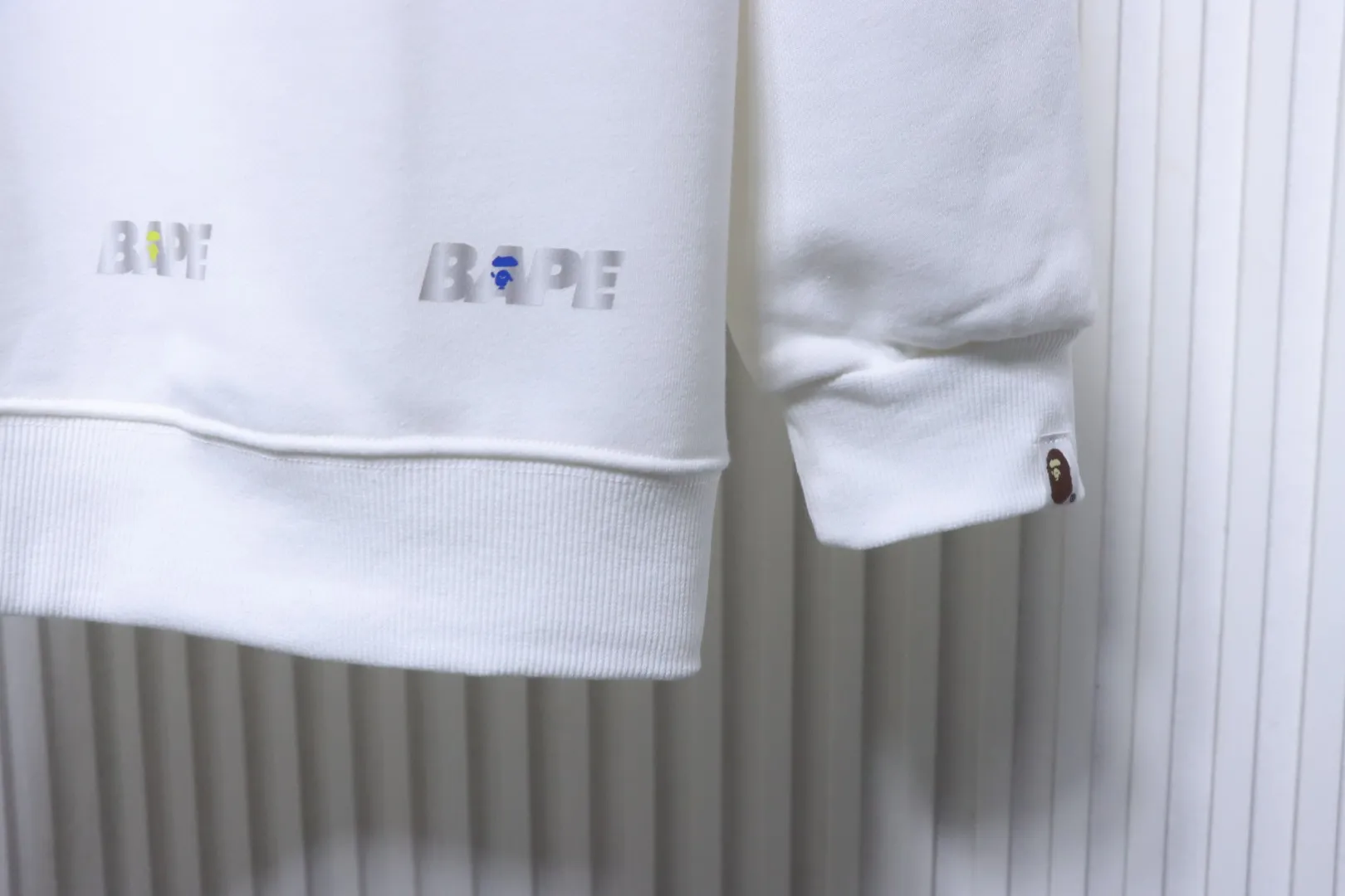 Sleeve Cuff and Bottom Hem Details