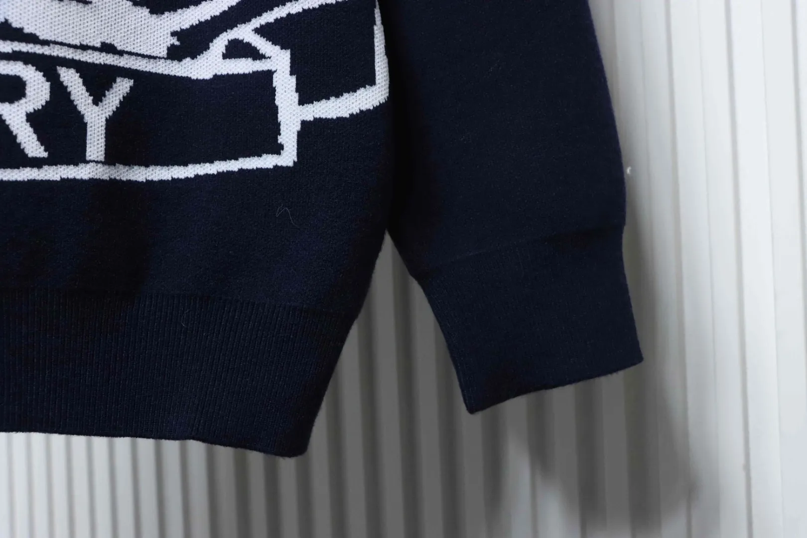 Long Sleeve Details