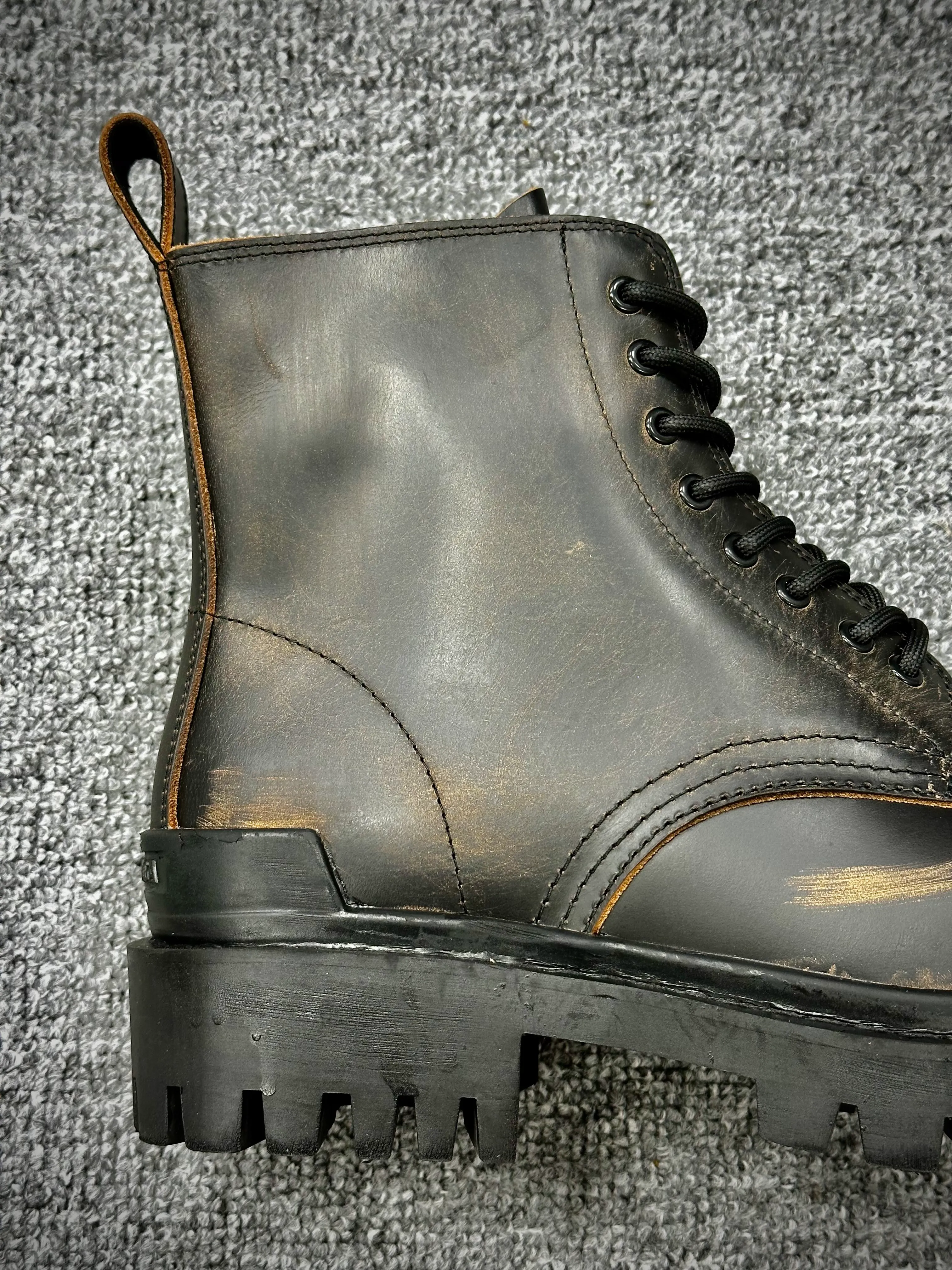 Back Toe Details