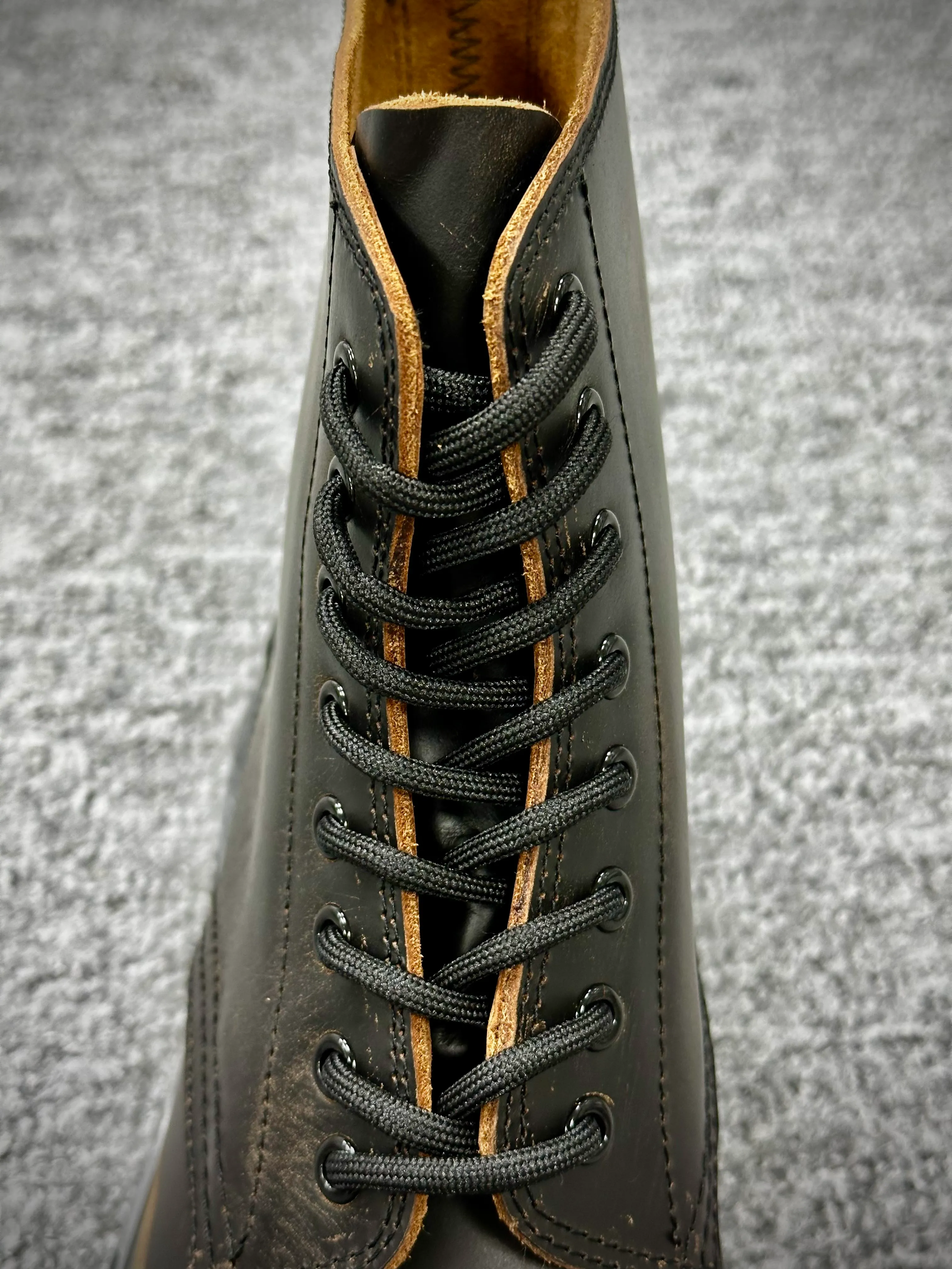 Shoelace Details