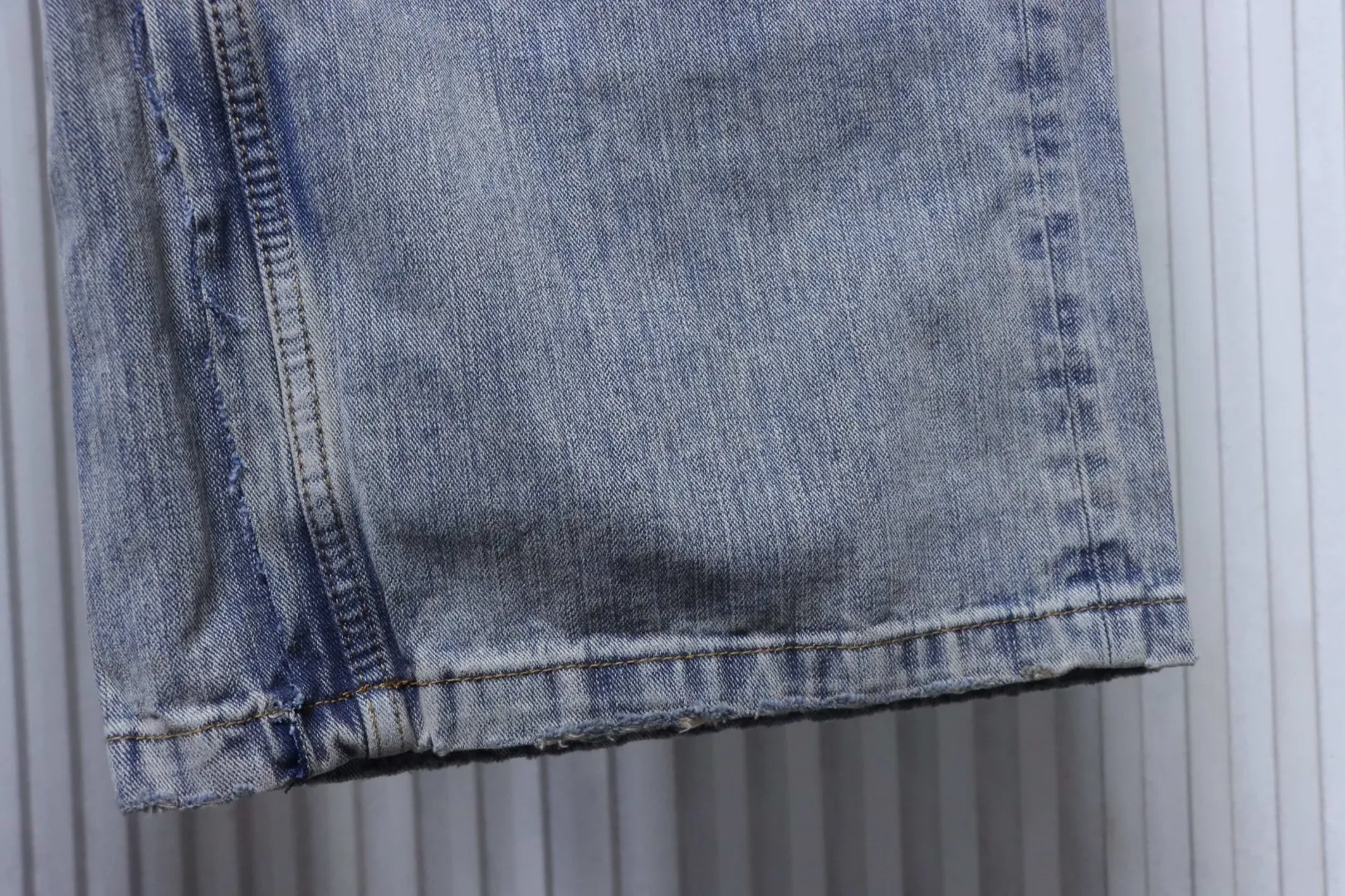 Bottom Hem Details