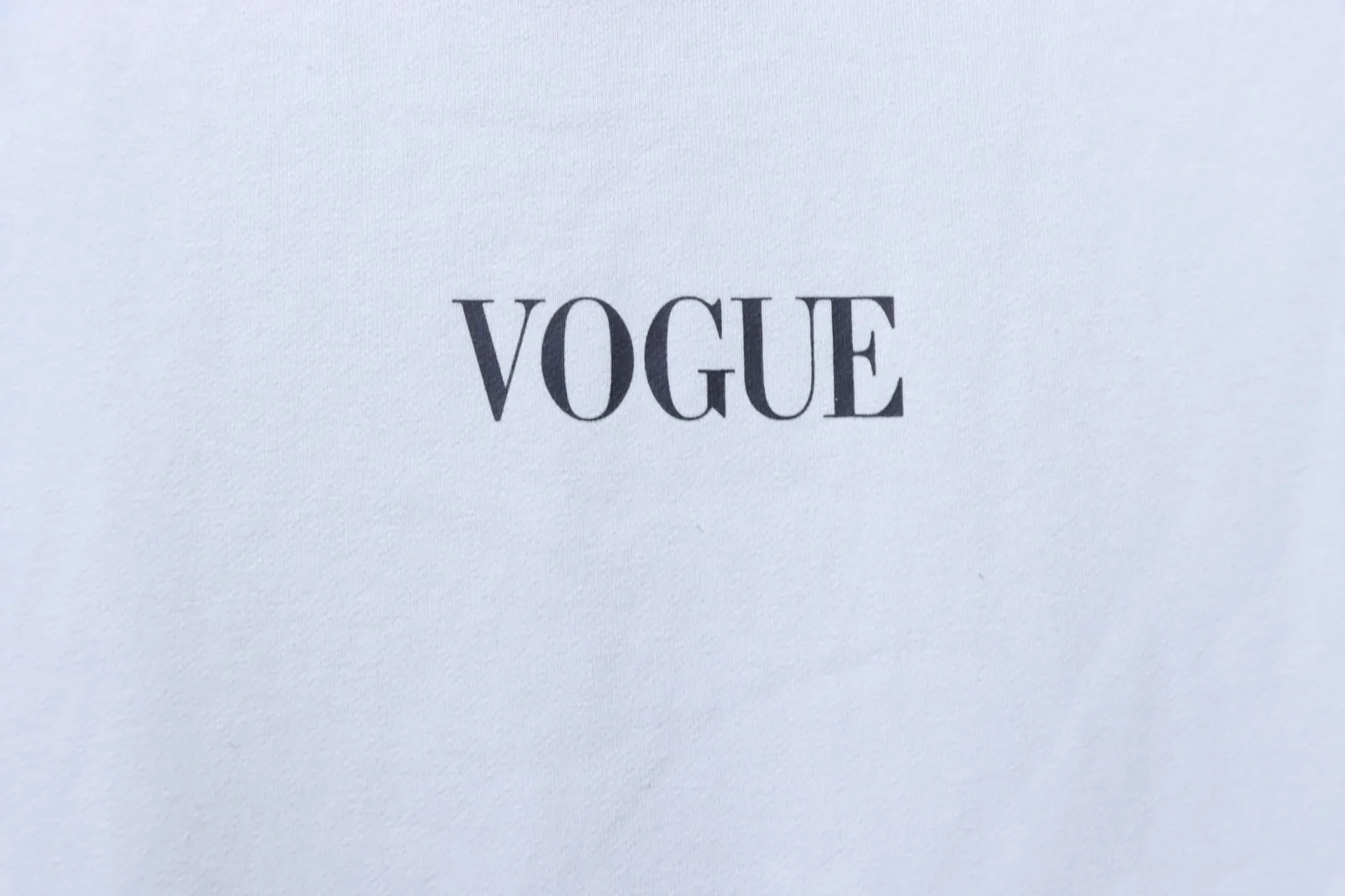 Vogue Logo Details