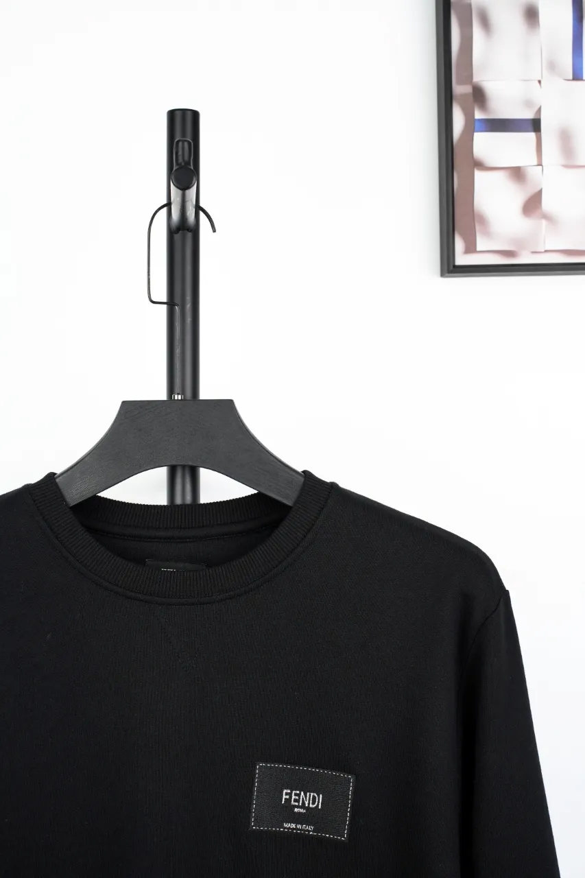 Neckline