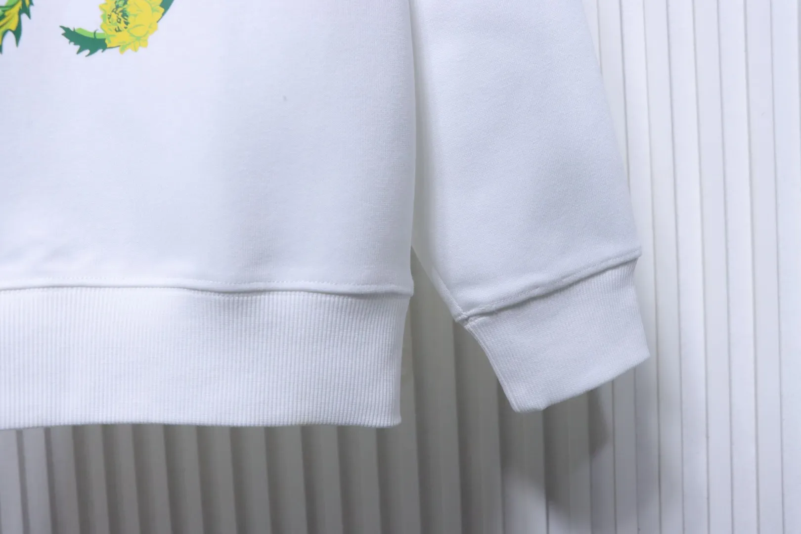 Sleeve Cuff and Bottom Hem Details