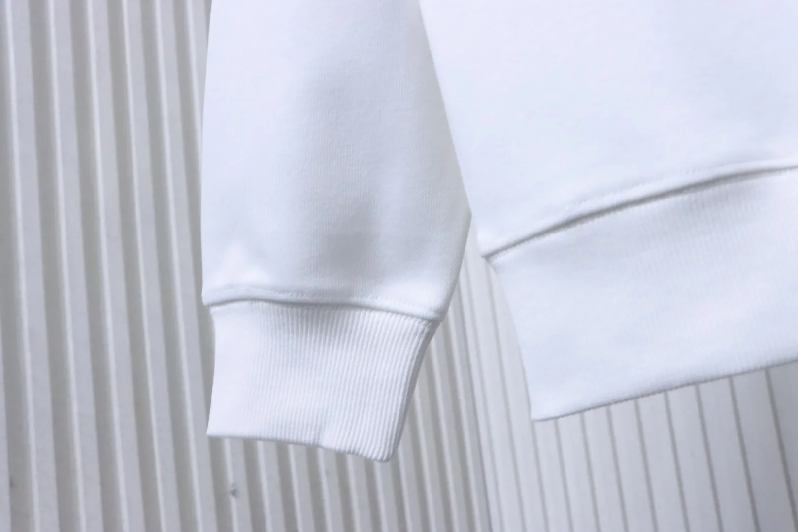 Long Sleeve Details