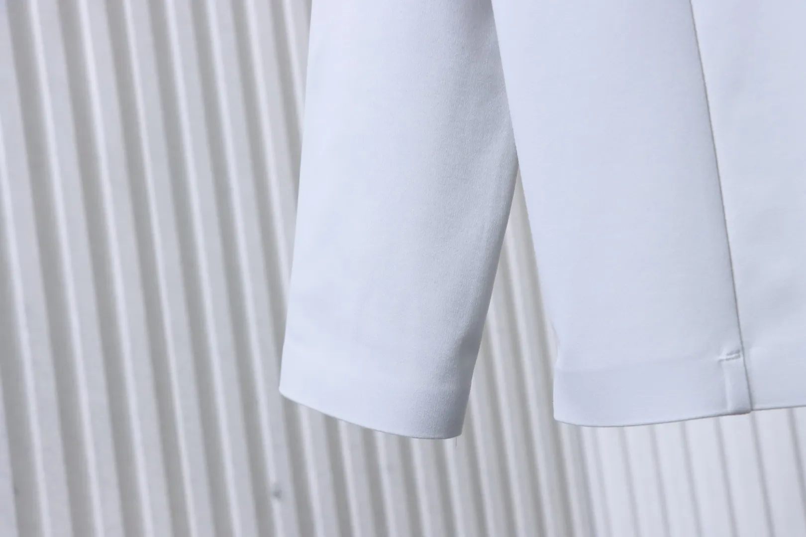 Long Sleeve Details