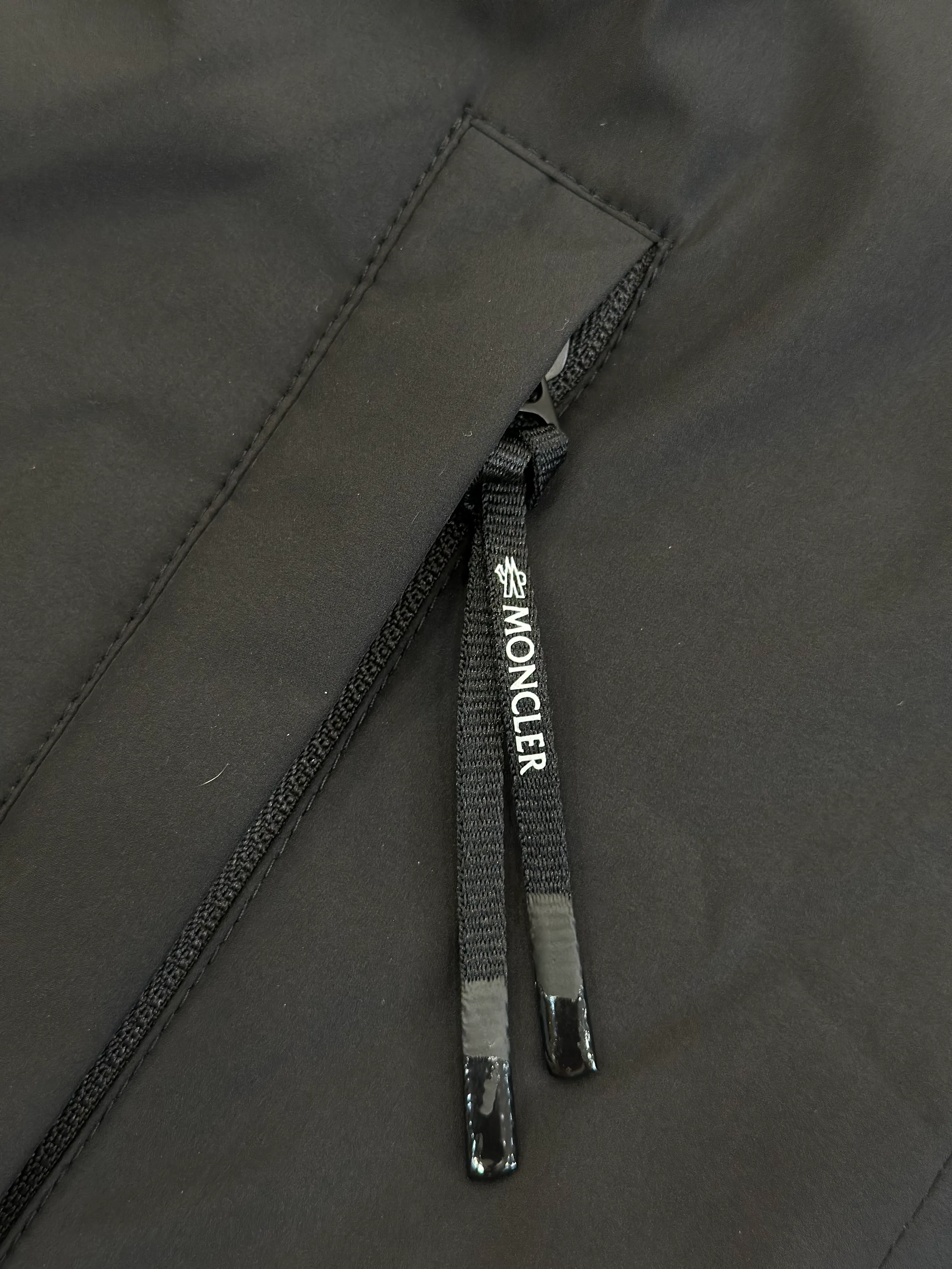 Zipper Pull Tab