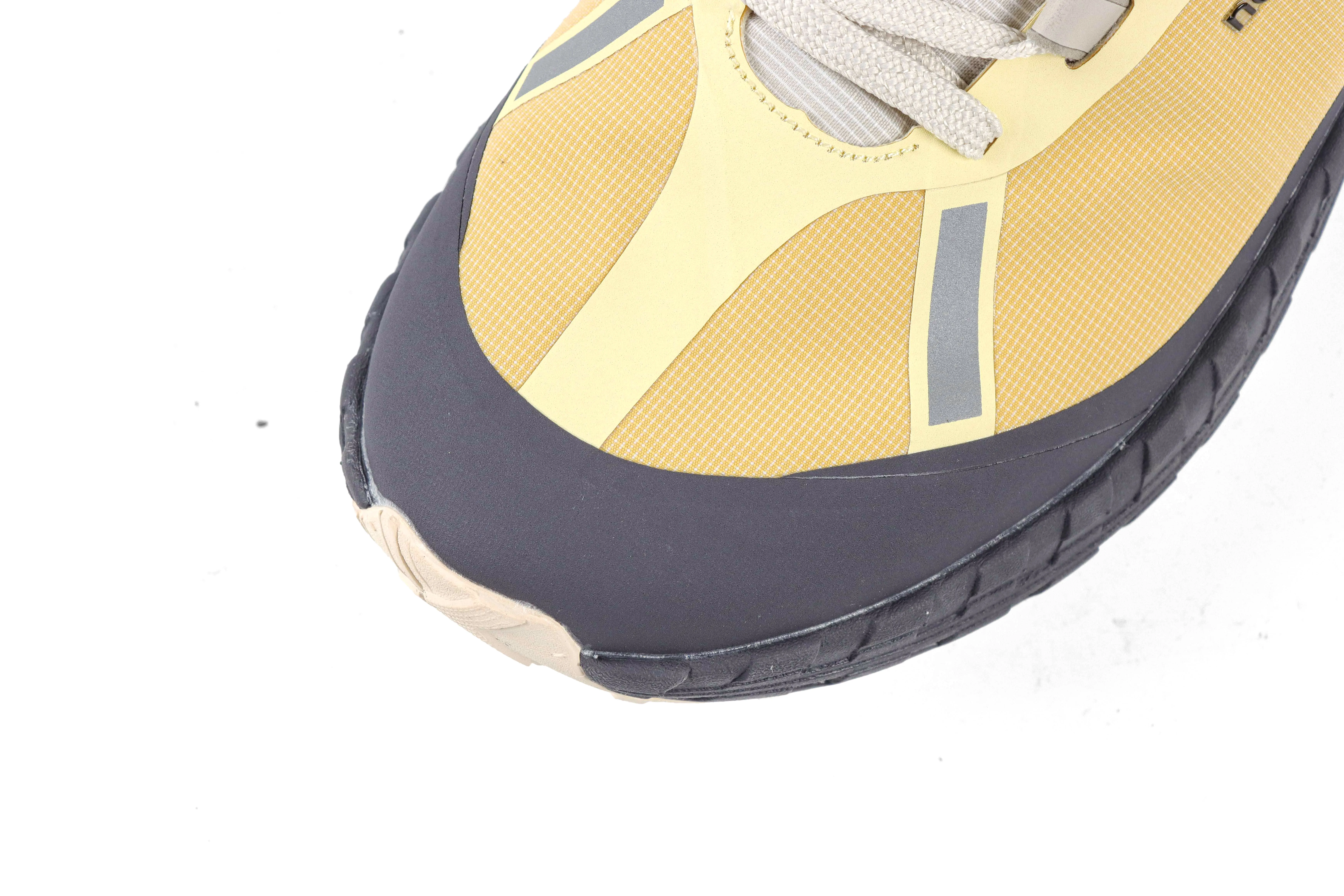 Mesh Toe Box