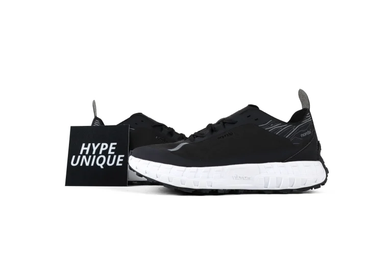 Norda 001A Core Black Sneakers Side Profile
