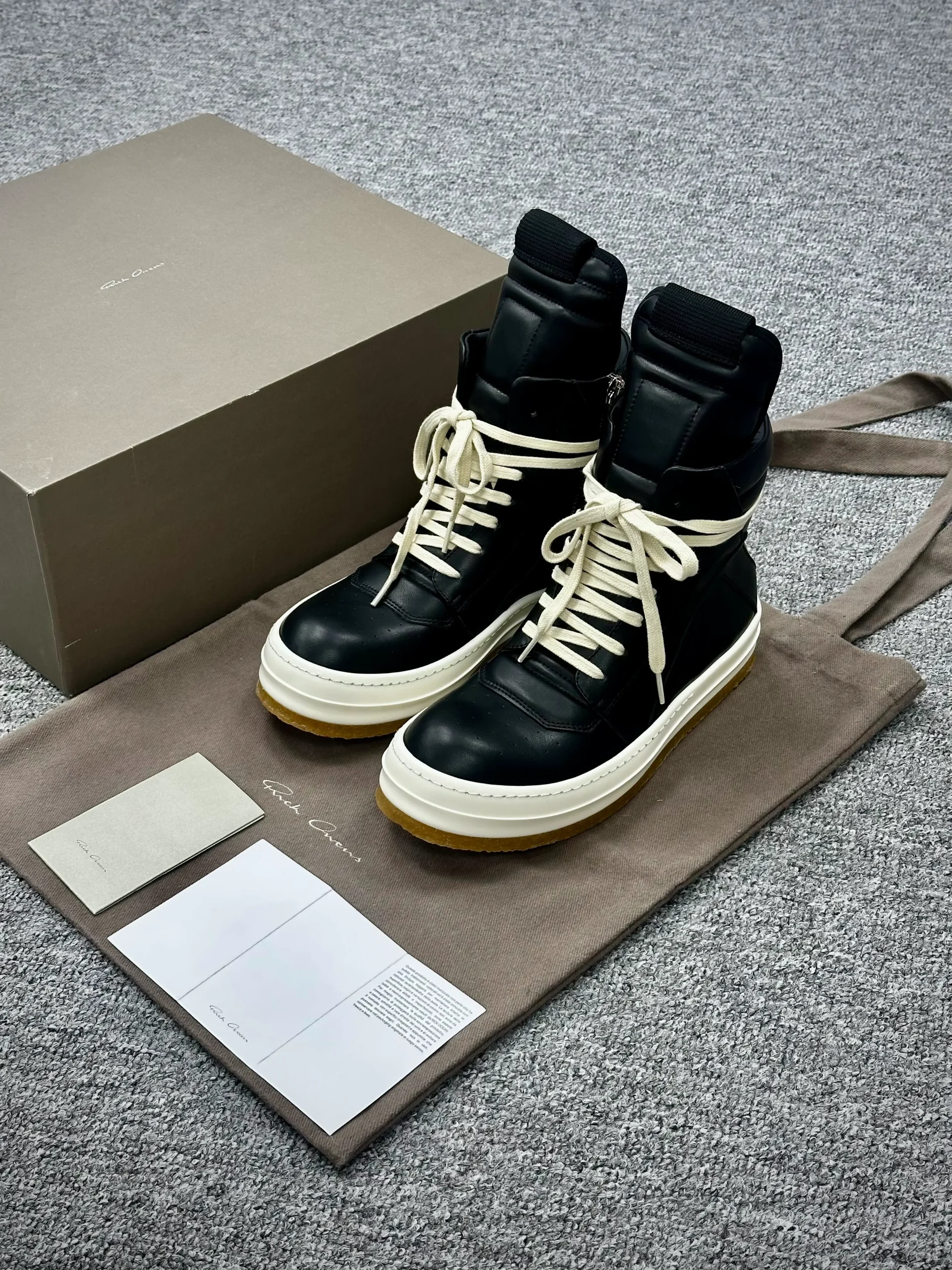 R 0wens Creep Geobasket Black Milk Leather Sneakers Angeled View