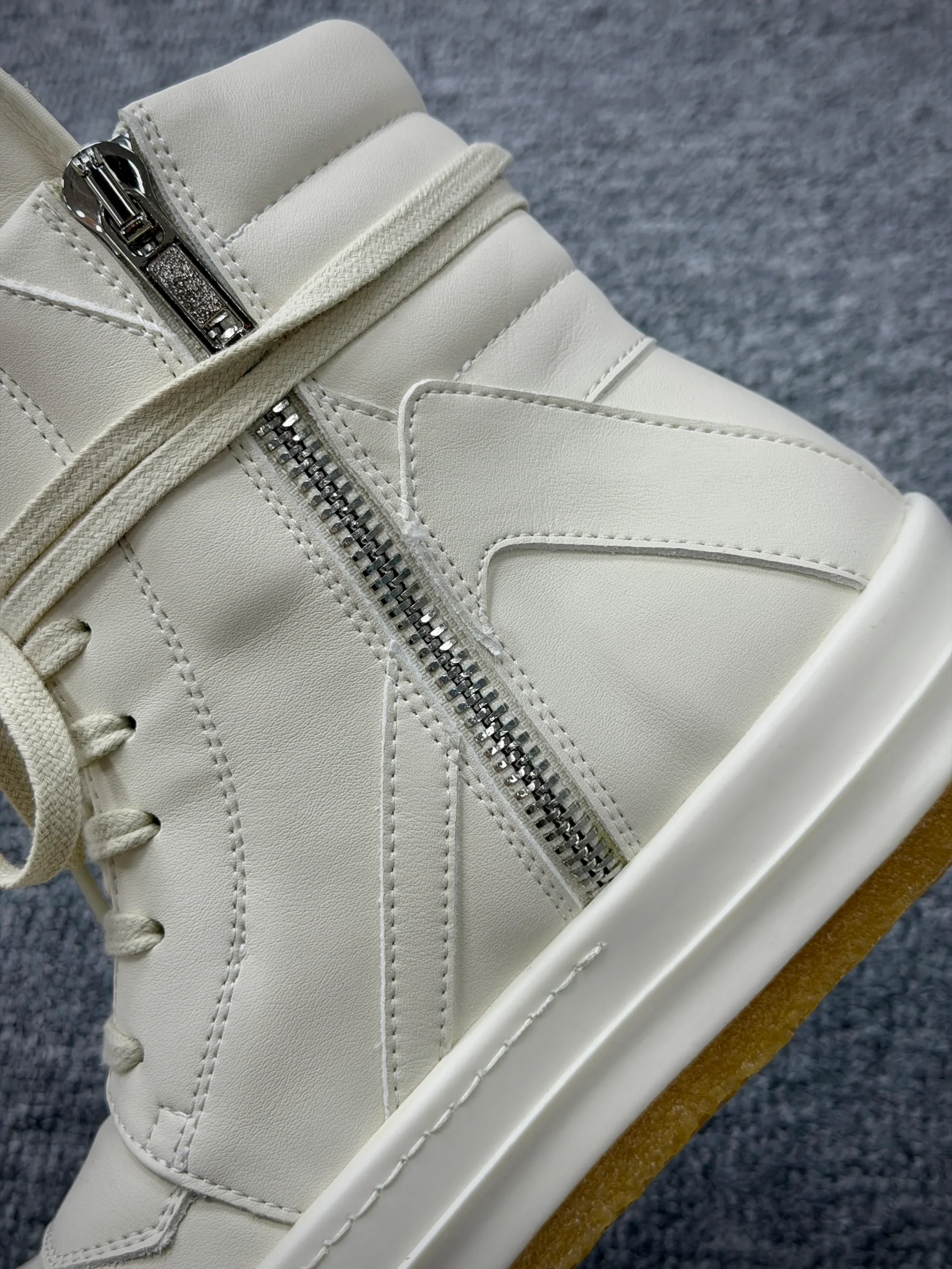 Side Zipper Detail
