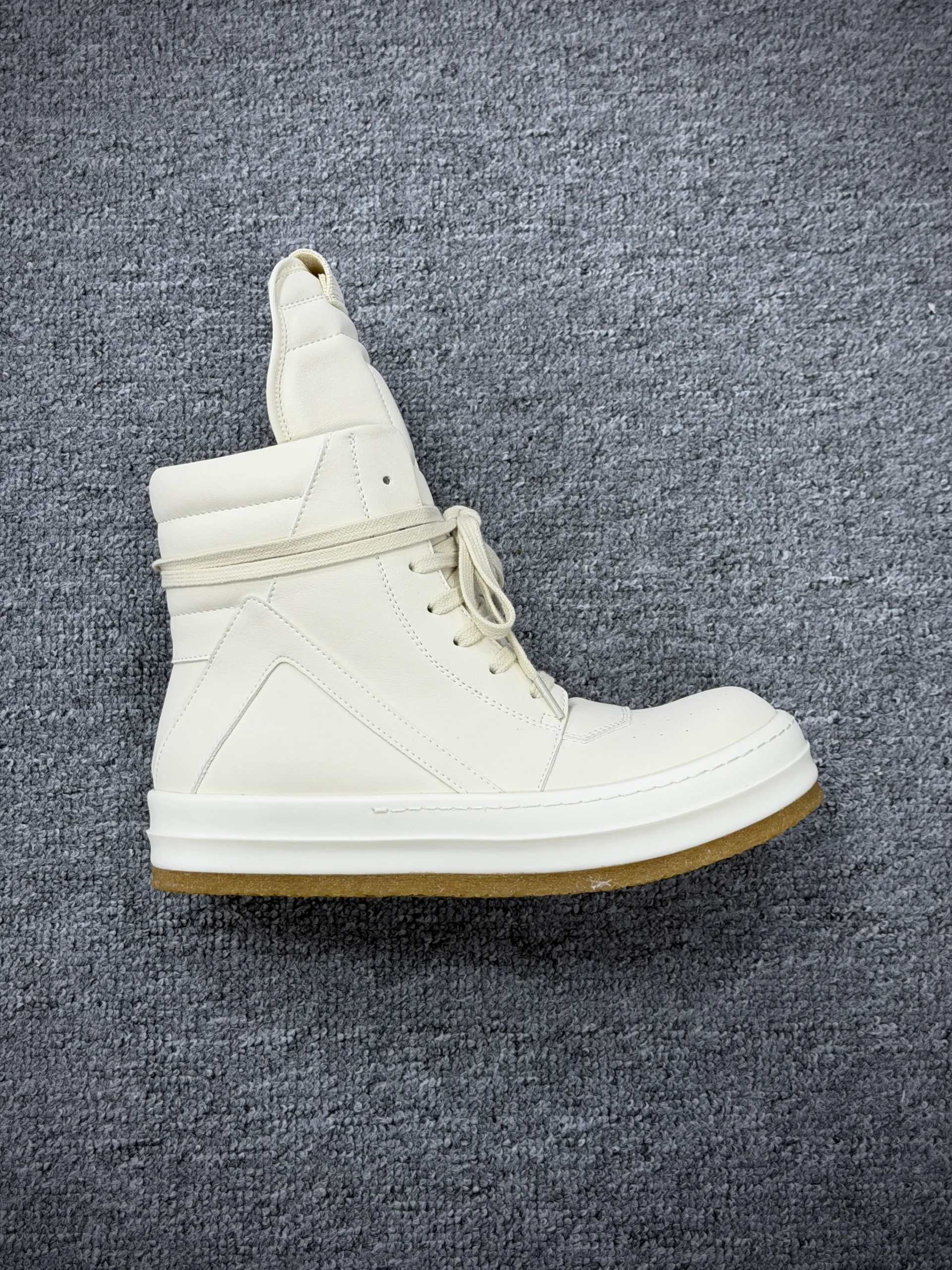R 0wens Creep Geobasket Milk Leather Sneakers Right Side View