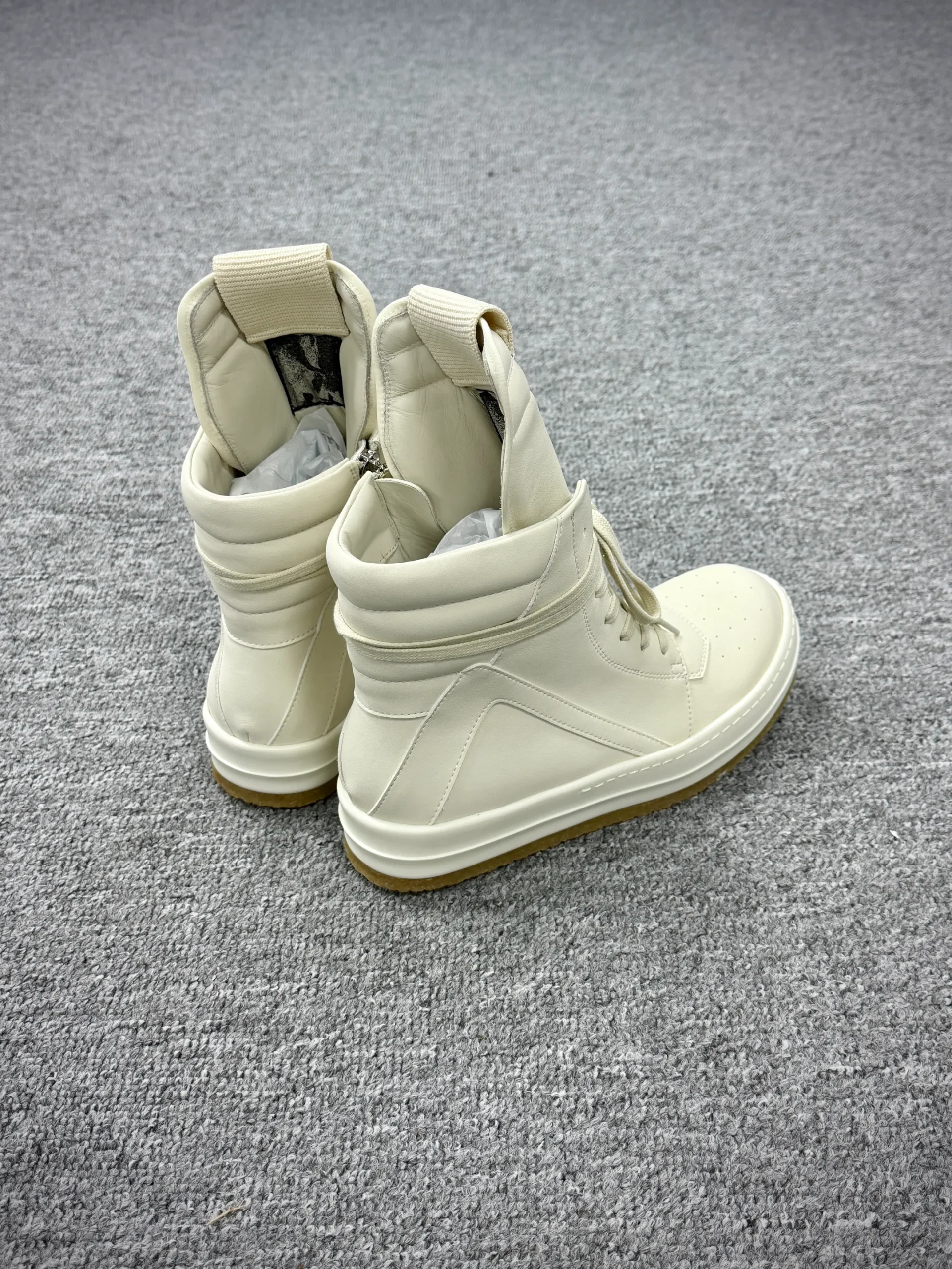 R 0wens Creep Geobasket Milk Leather Sneakers Angeled View