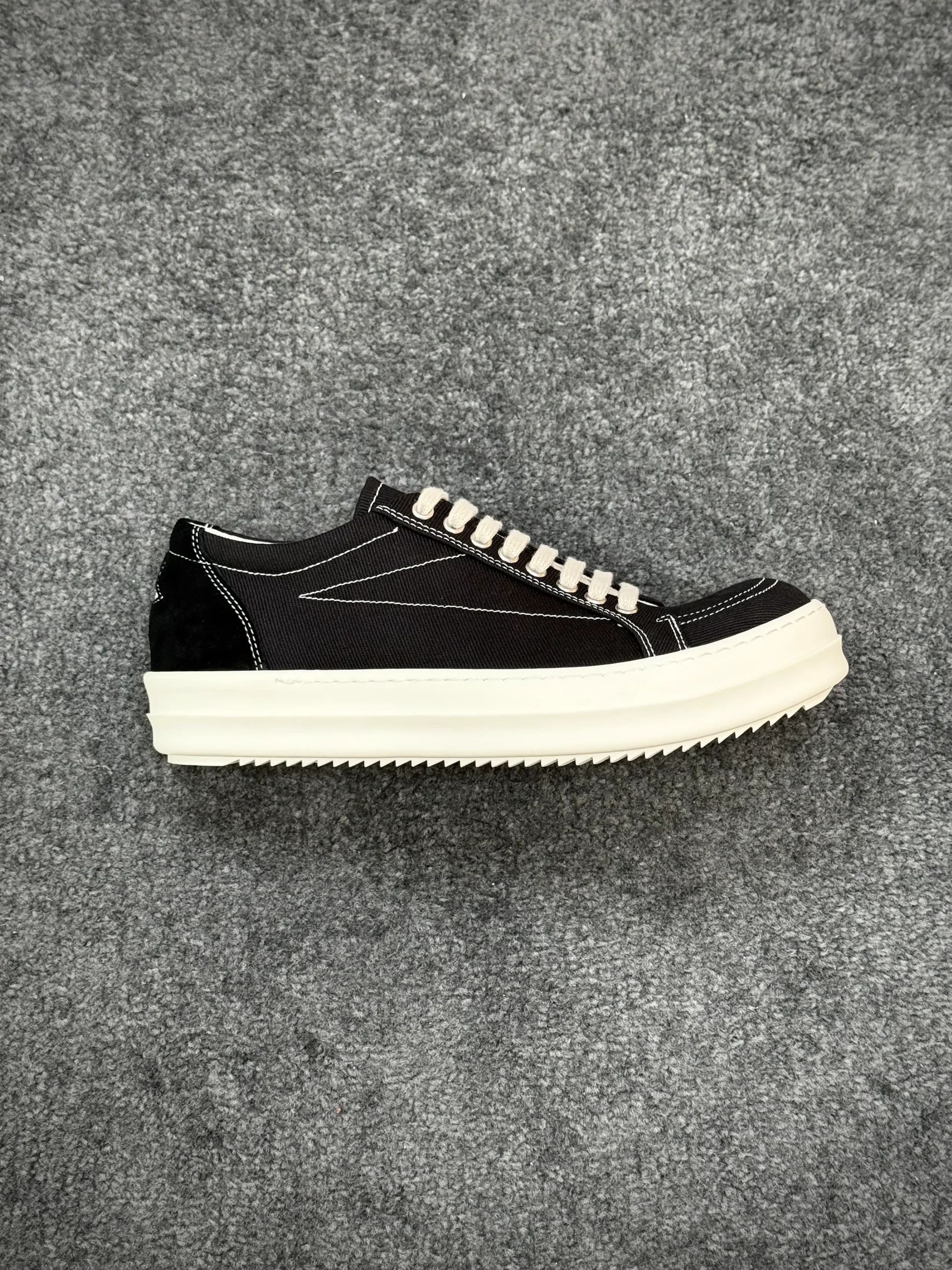 Right Side View R 0wens DRKSHDW Penta Vintage Black Milk Sneakers