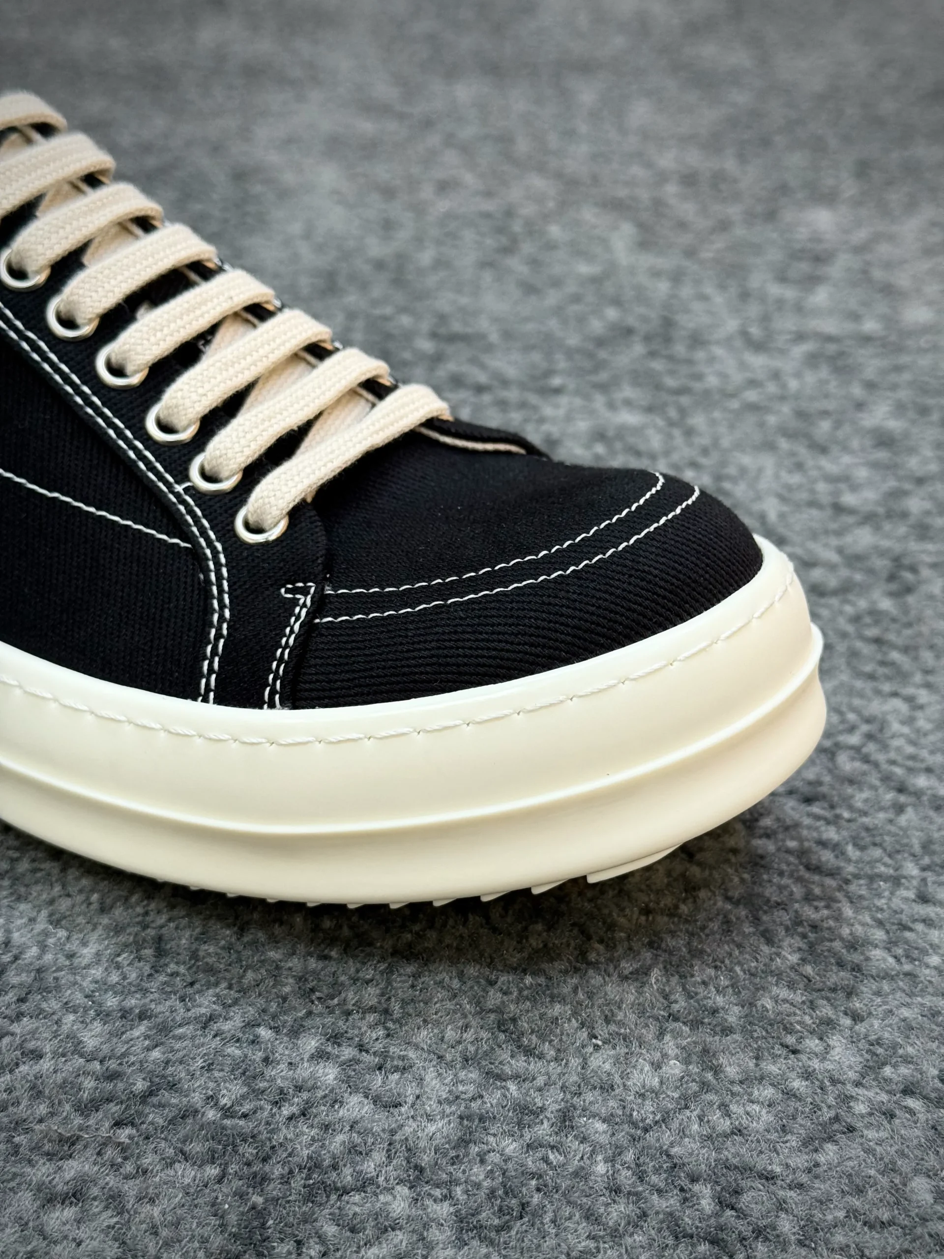 Mesh Toe Box