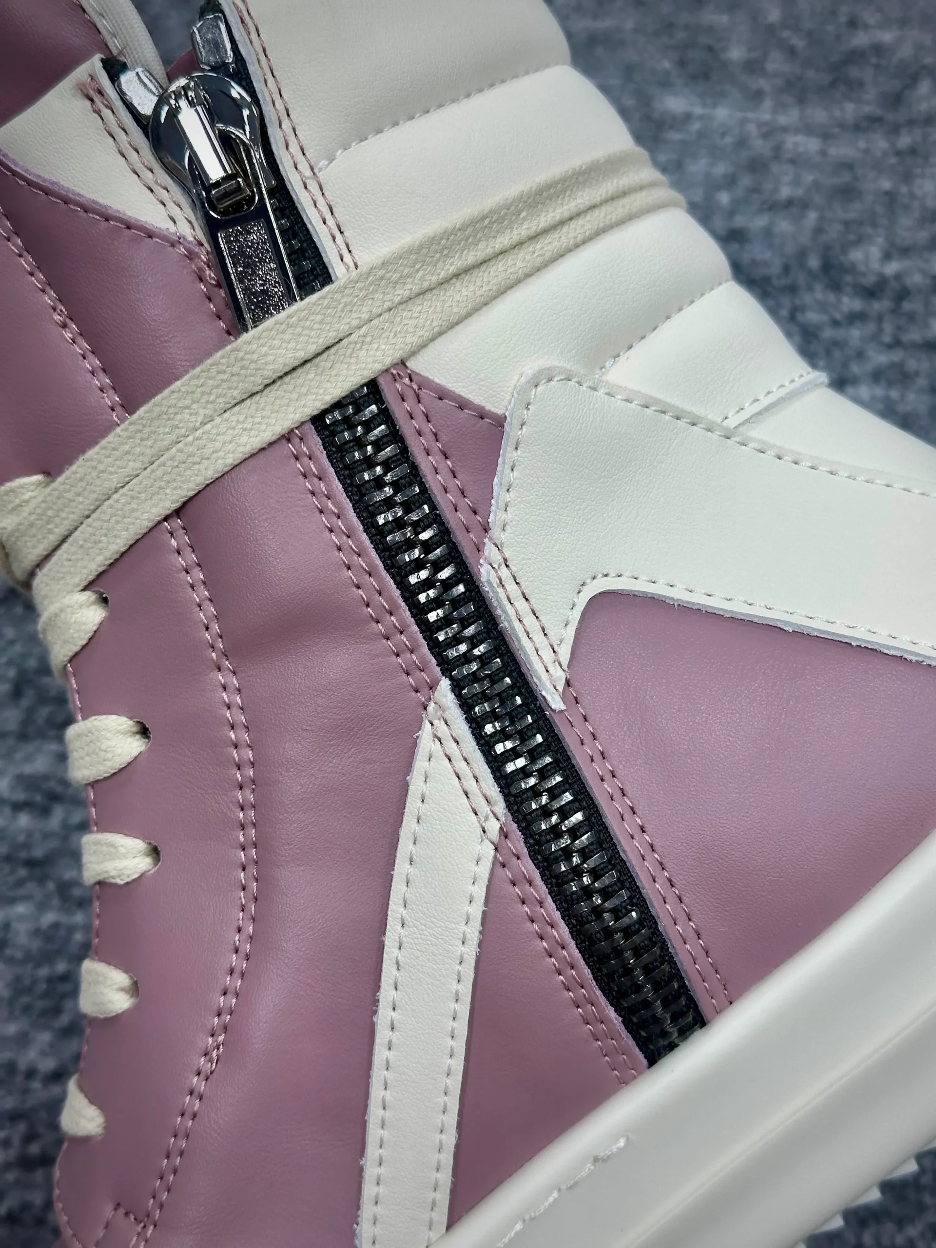 Side Zipper Details